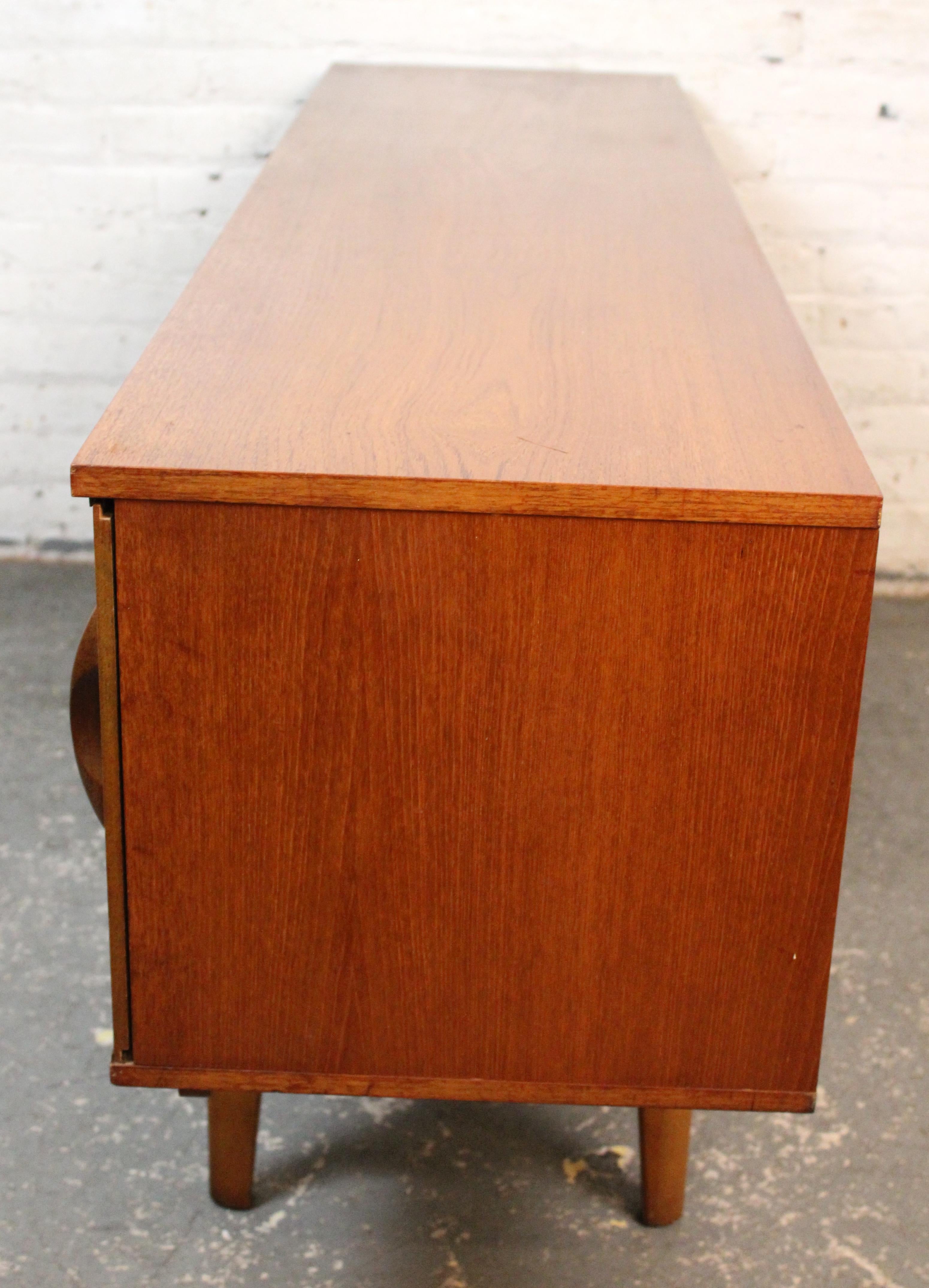Credenza inglese in teak di Avalon in vendita 5