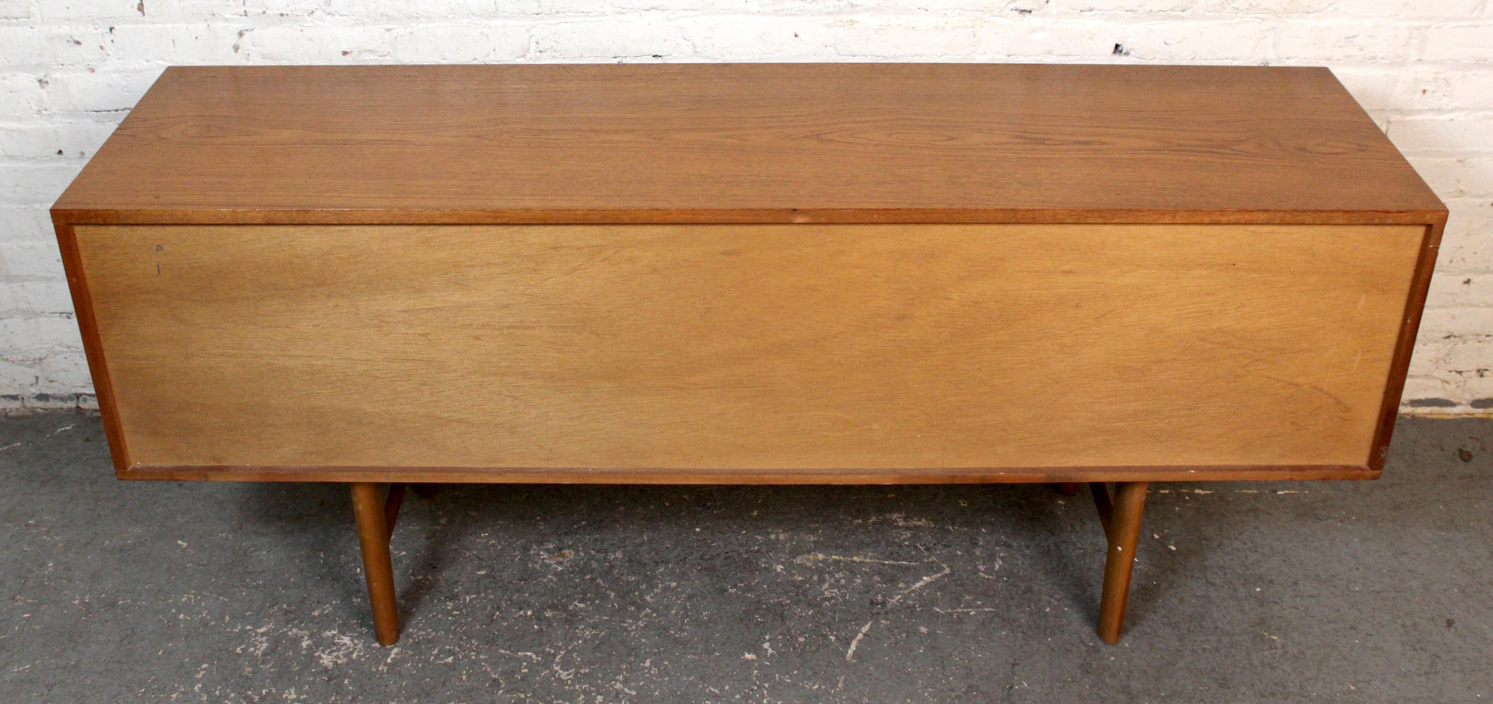 Credenza inglese in teak di Avalon in vendita 6