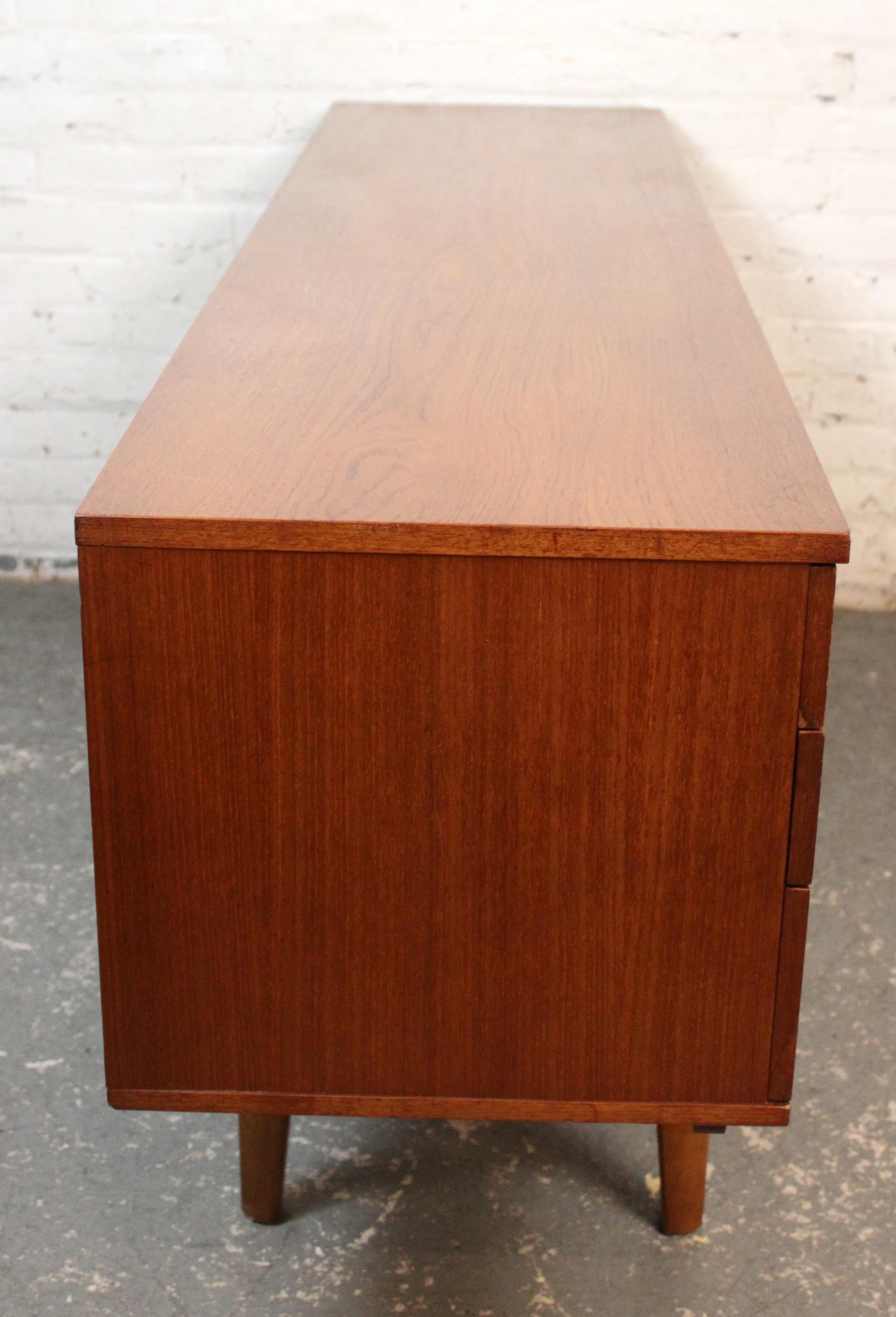 Credenza inglese in teak di Avalon in vendita 7