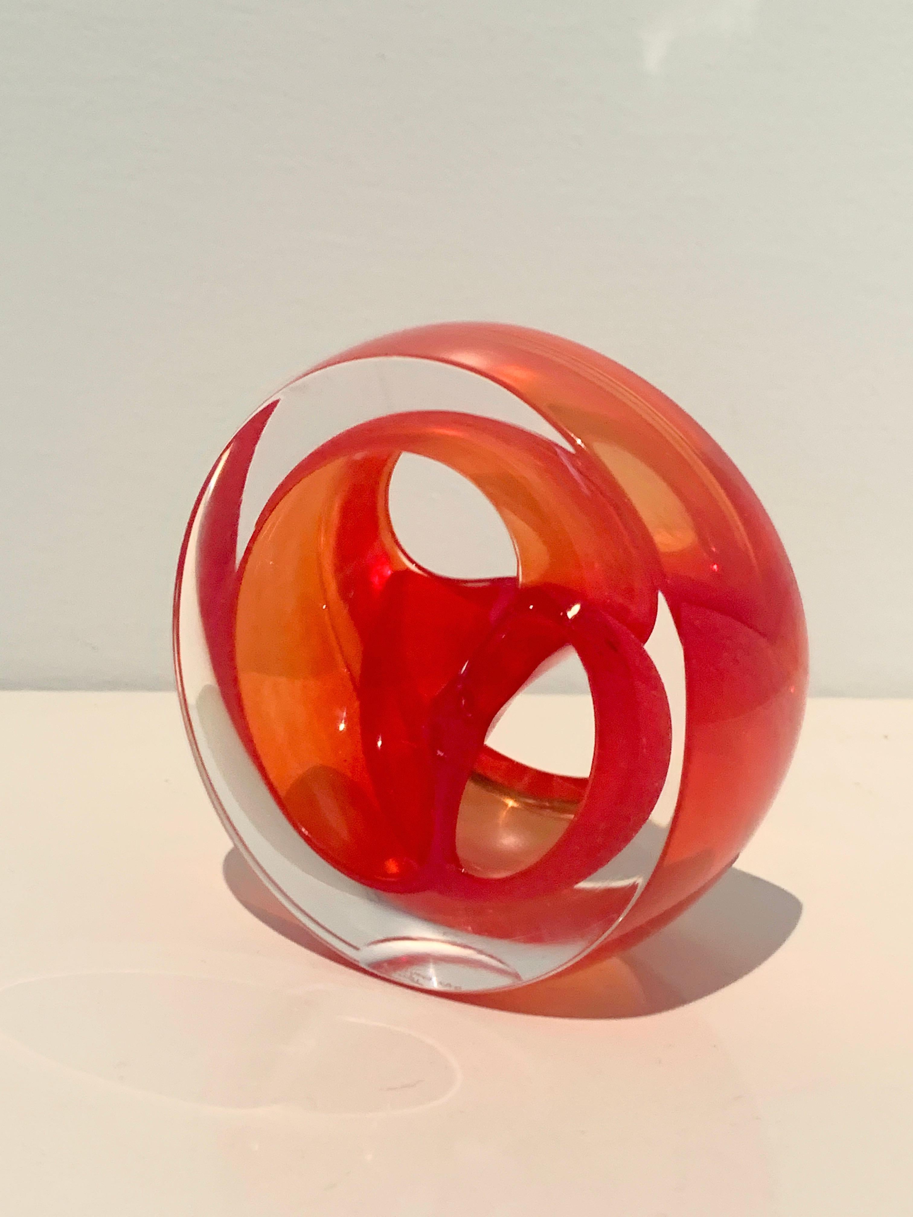 Anglais Teign Valley Red Art Glass Sculpture Paper Weight Bookend en vente 2