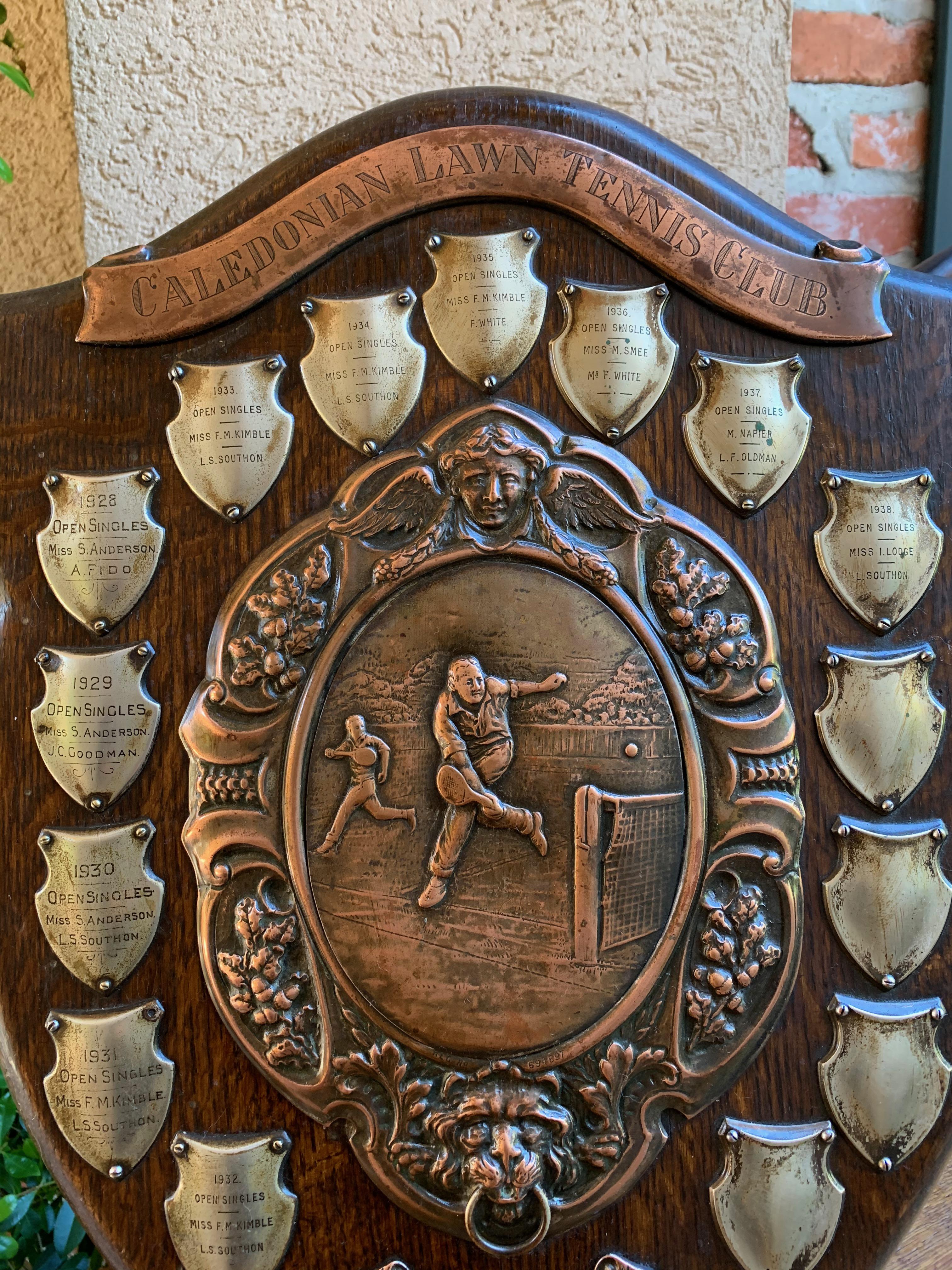 English Tennis Club Singles Trophy Award Wall Plaque 1923 Copper Lion, Scottish In Good Condition In Shreveport, LA