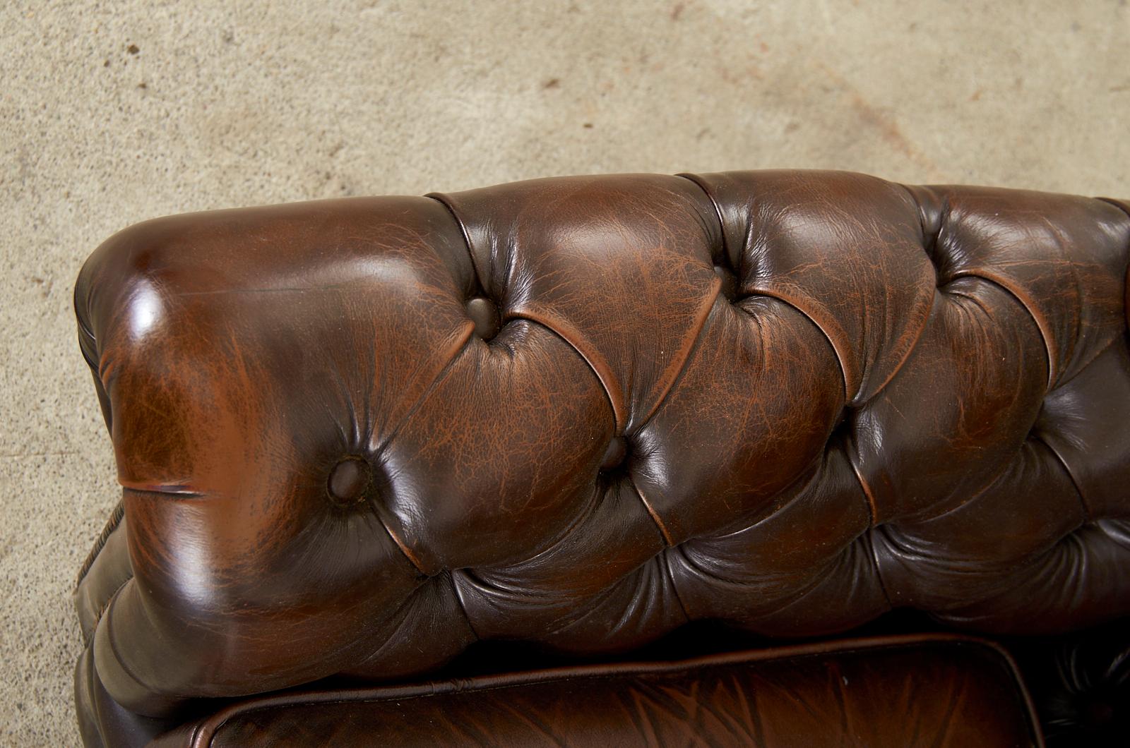 English Thomas Lloyd Cigar Leather Wingback Chesterfield Settee For Sale 3