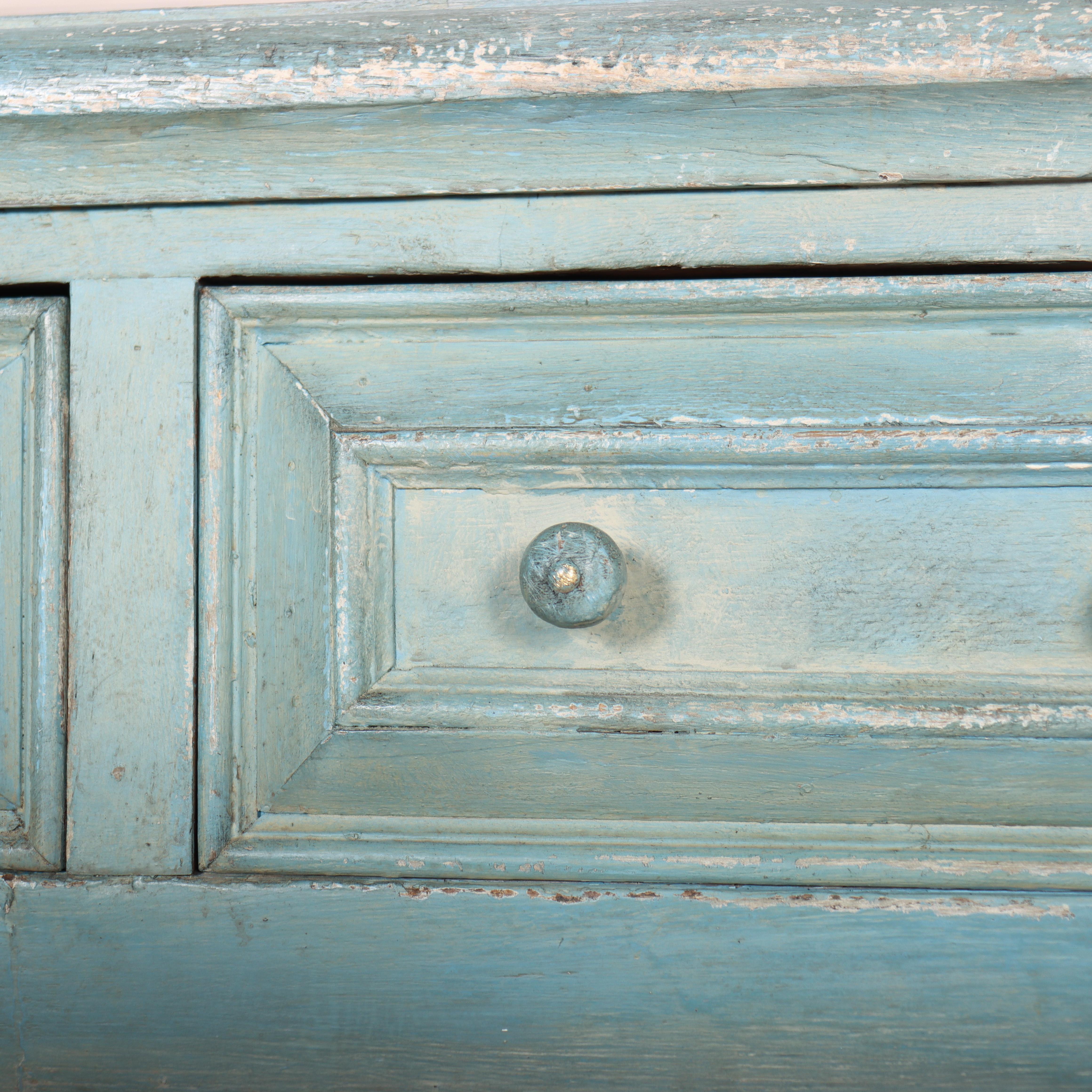 XVIIIe siècle et antérieur Base de commode anglaise à trois tiroirs en vente