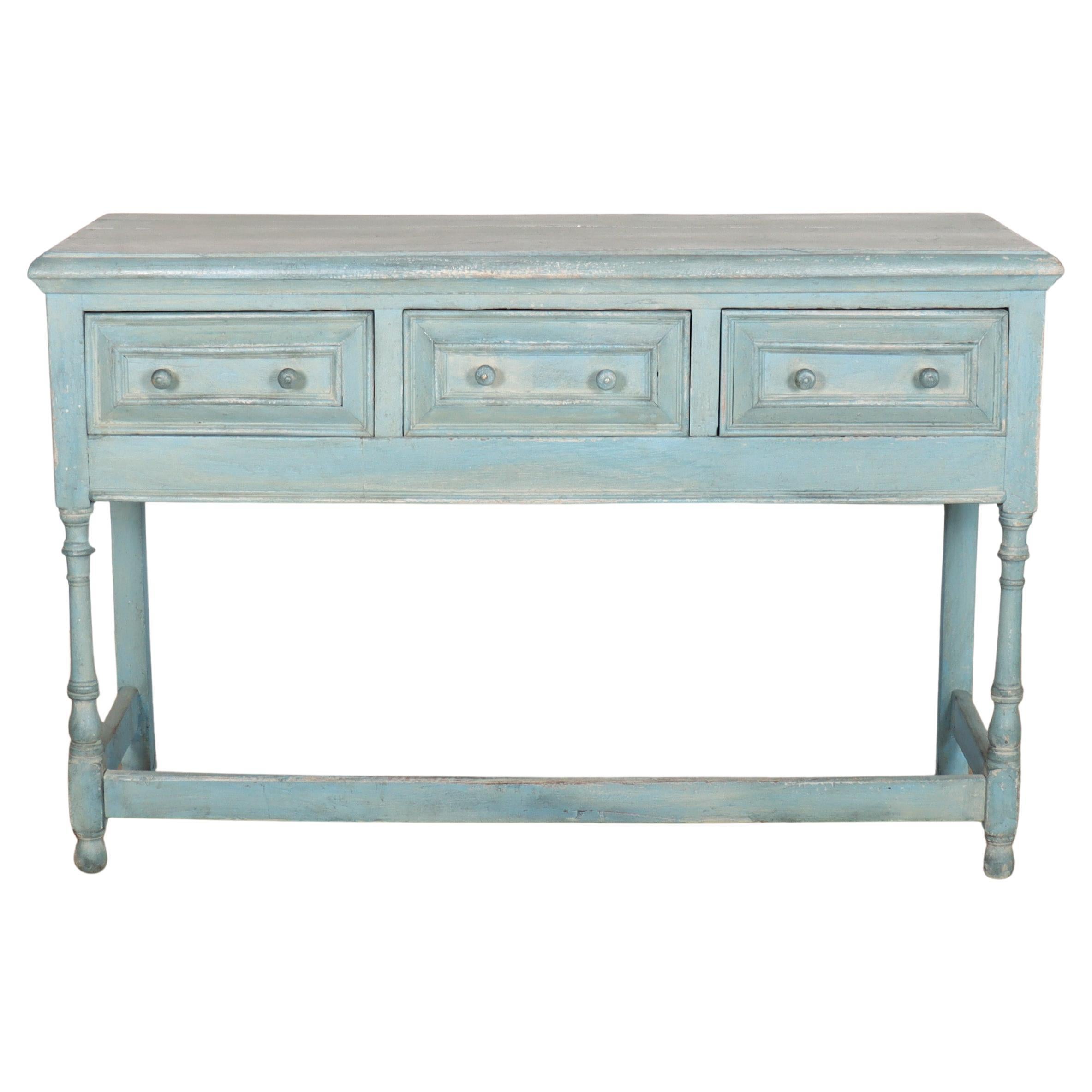 Base de commode anglaise à trois tiroirs en vente