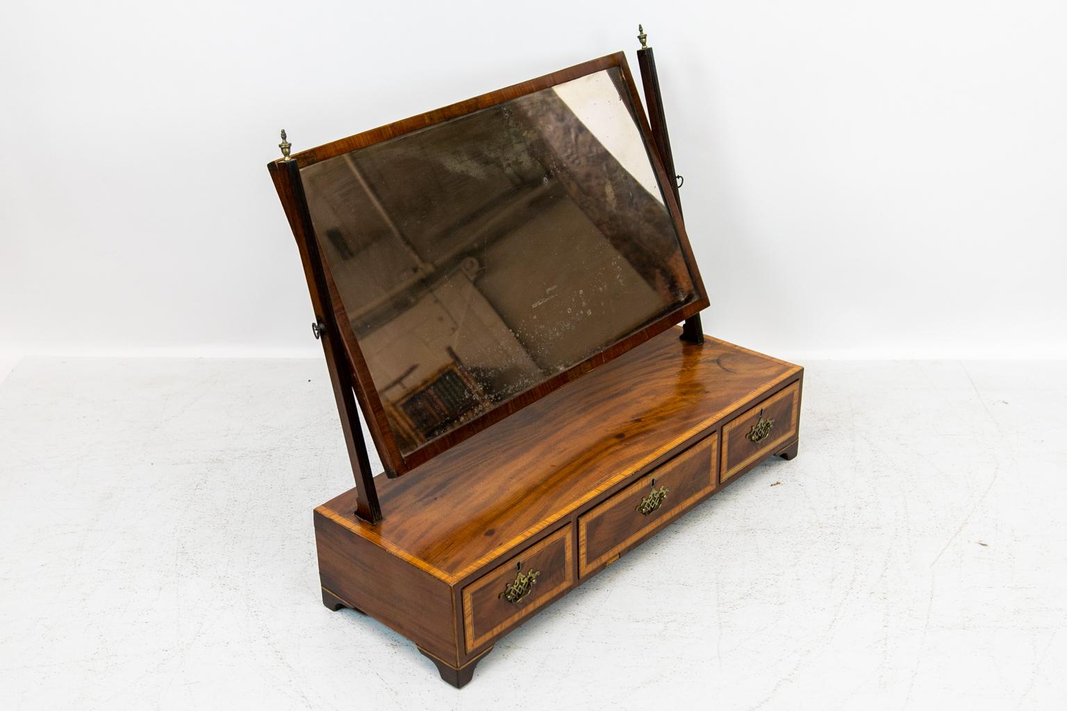 18th Century English Three-Drawer Dressing Mirror For Sale