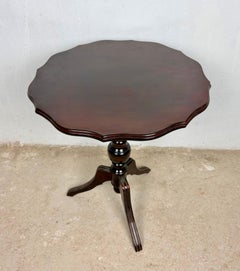 English Tilt-Top Side Table, Mid-20th Century