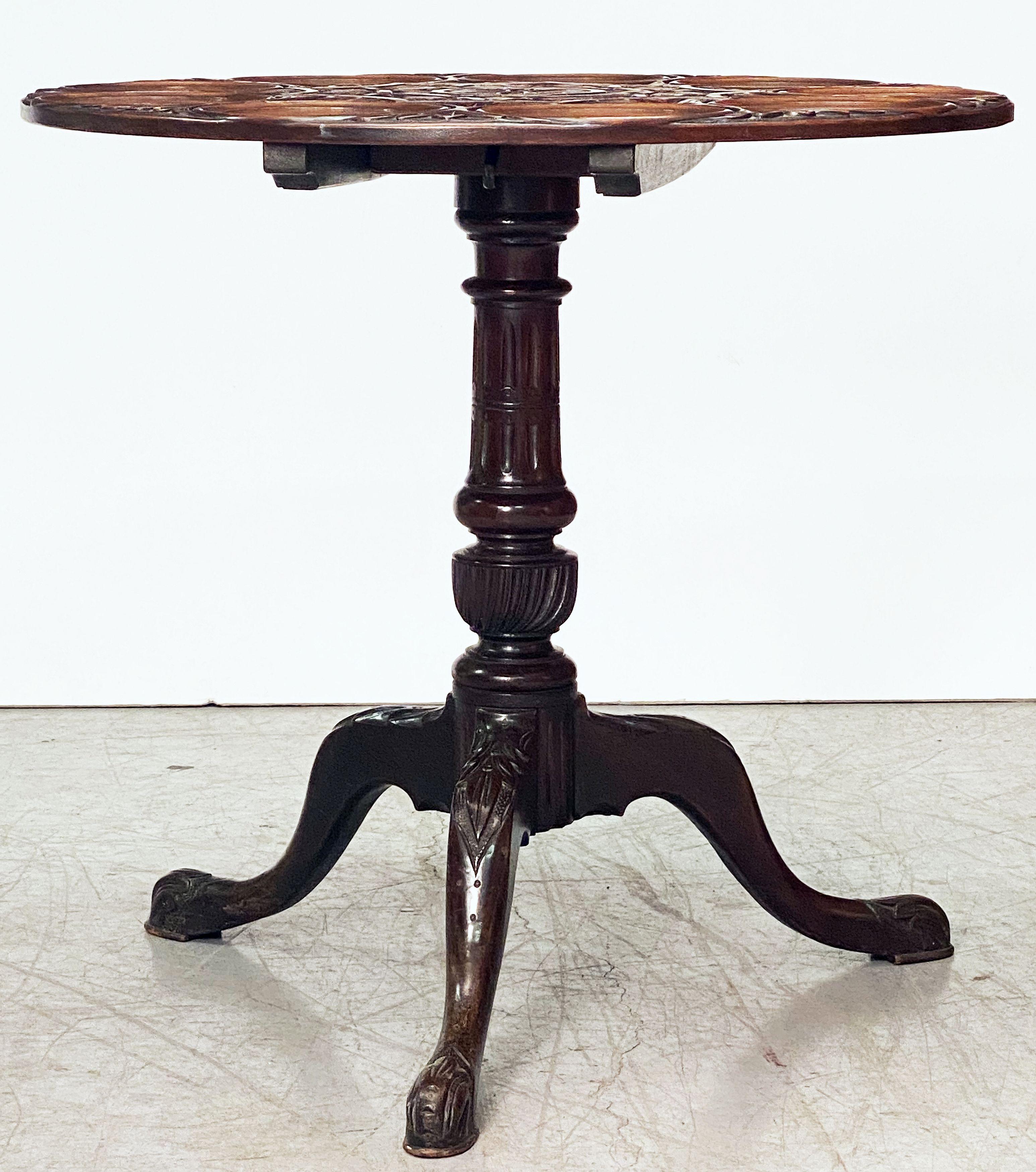 English Tilt-Top Supper Table of Mahogany For Sale 7