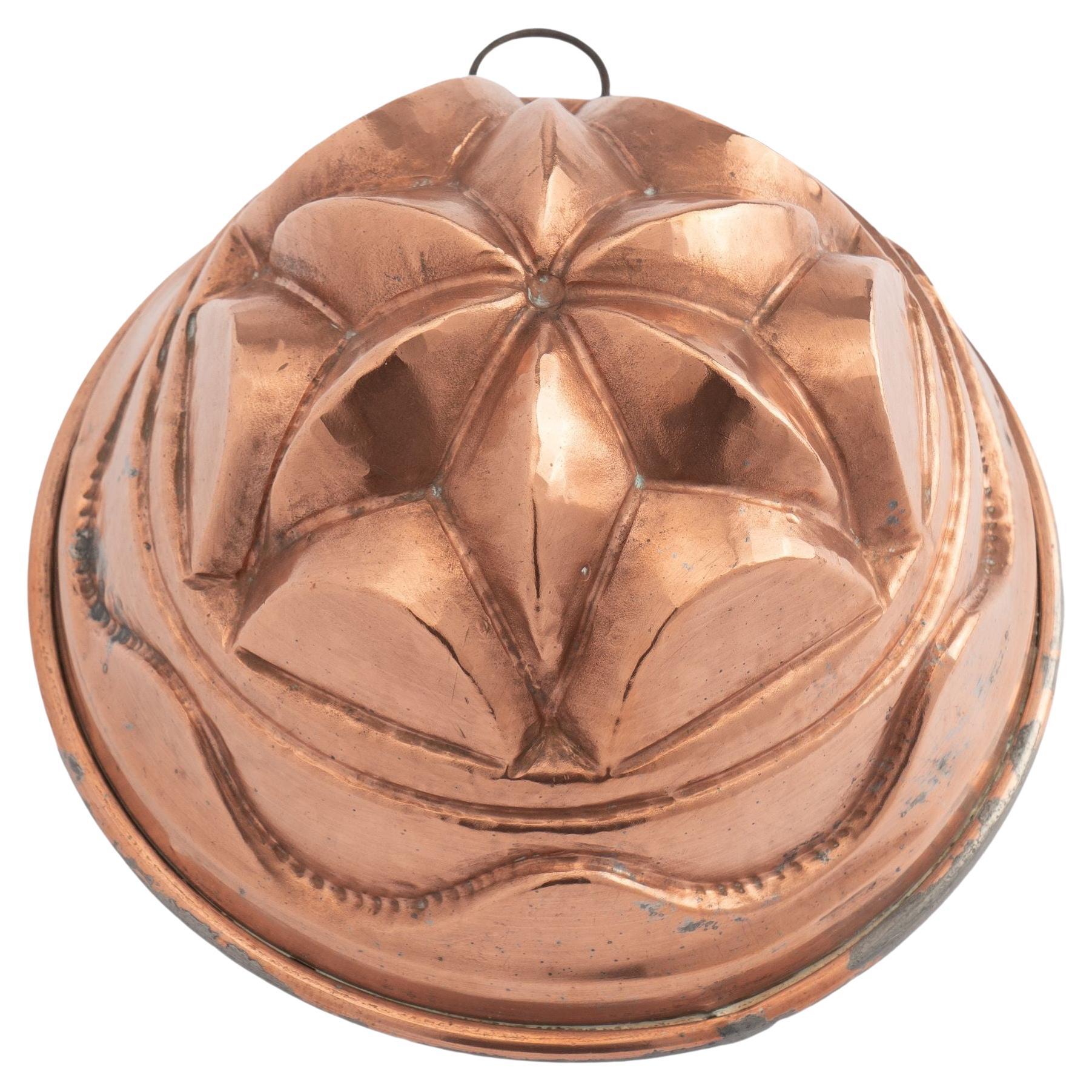 English Tin Lined Copper Mold '1890'