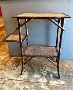 Englischer Schildkrötenpanzer-Bambustisch:: spätes 19