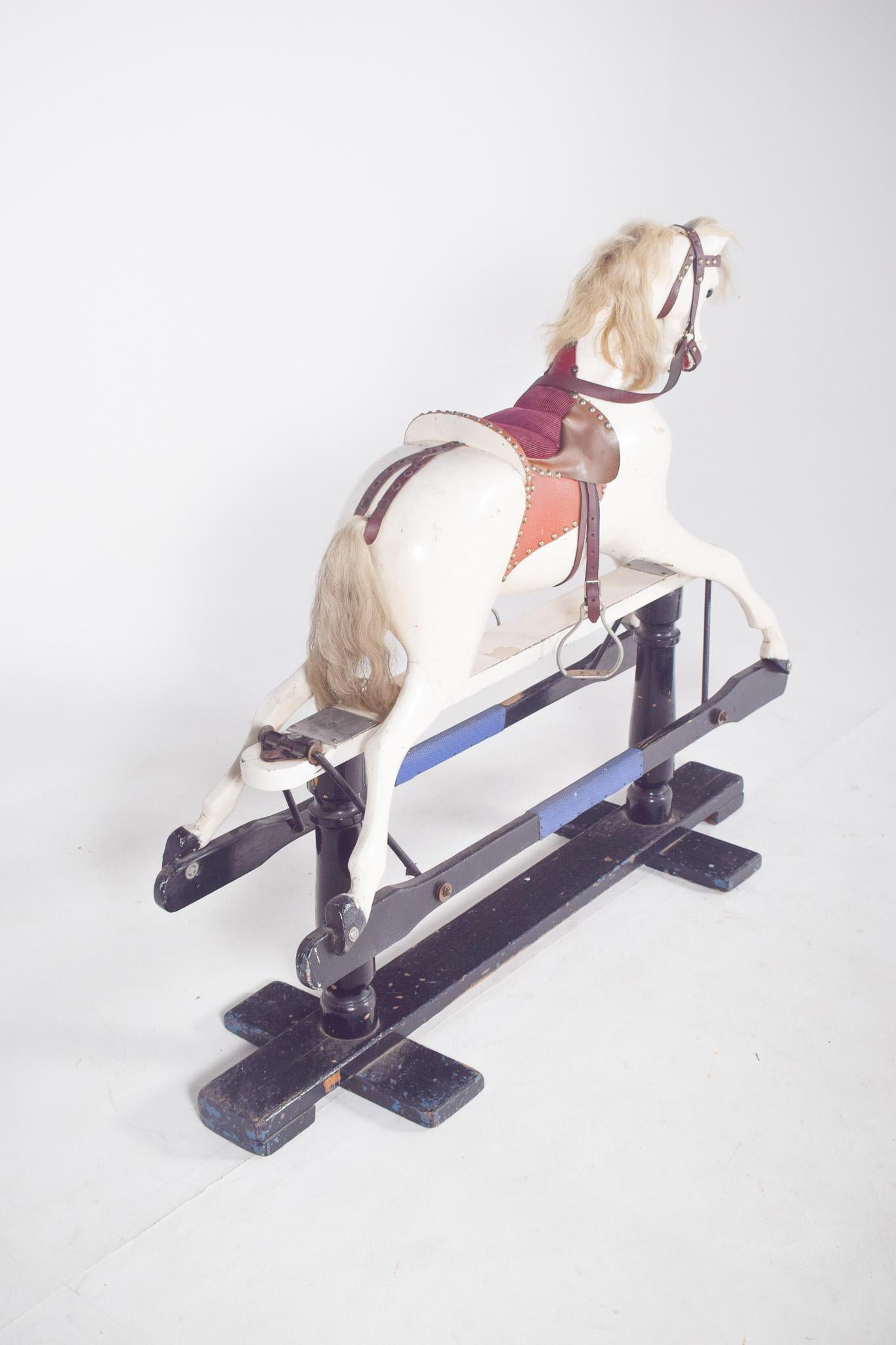 English Toy Horse in Painted Wood For Sale 3