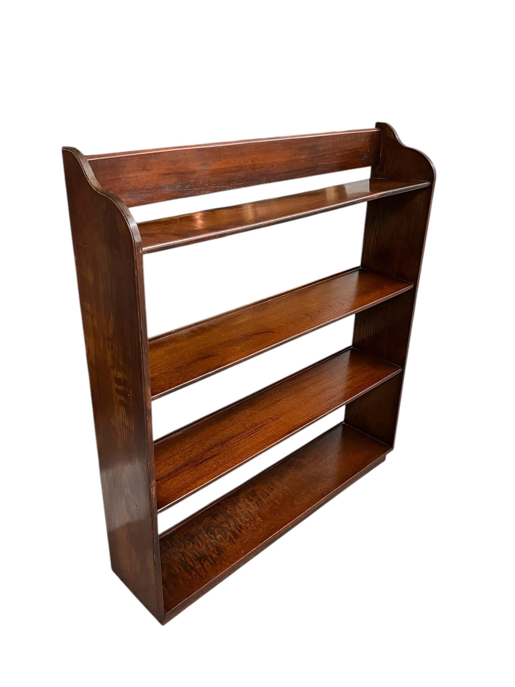 English Traditional Arts and Crafts Style Antique Open Wood Bookcase In Good Condition For Sale In Seattle, WA