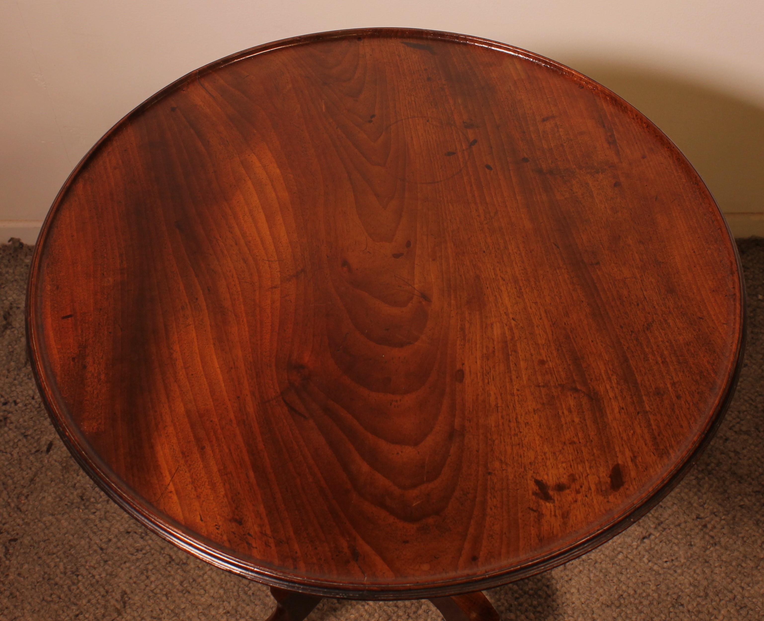 Englischer Dreibein-Tisch aus Mahagoni, um 1800 im Angebot 4
