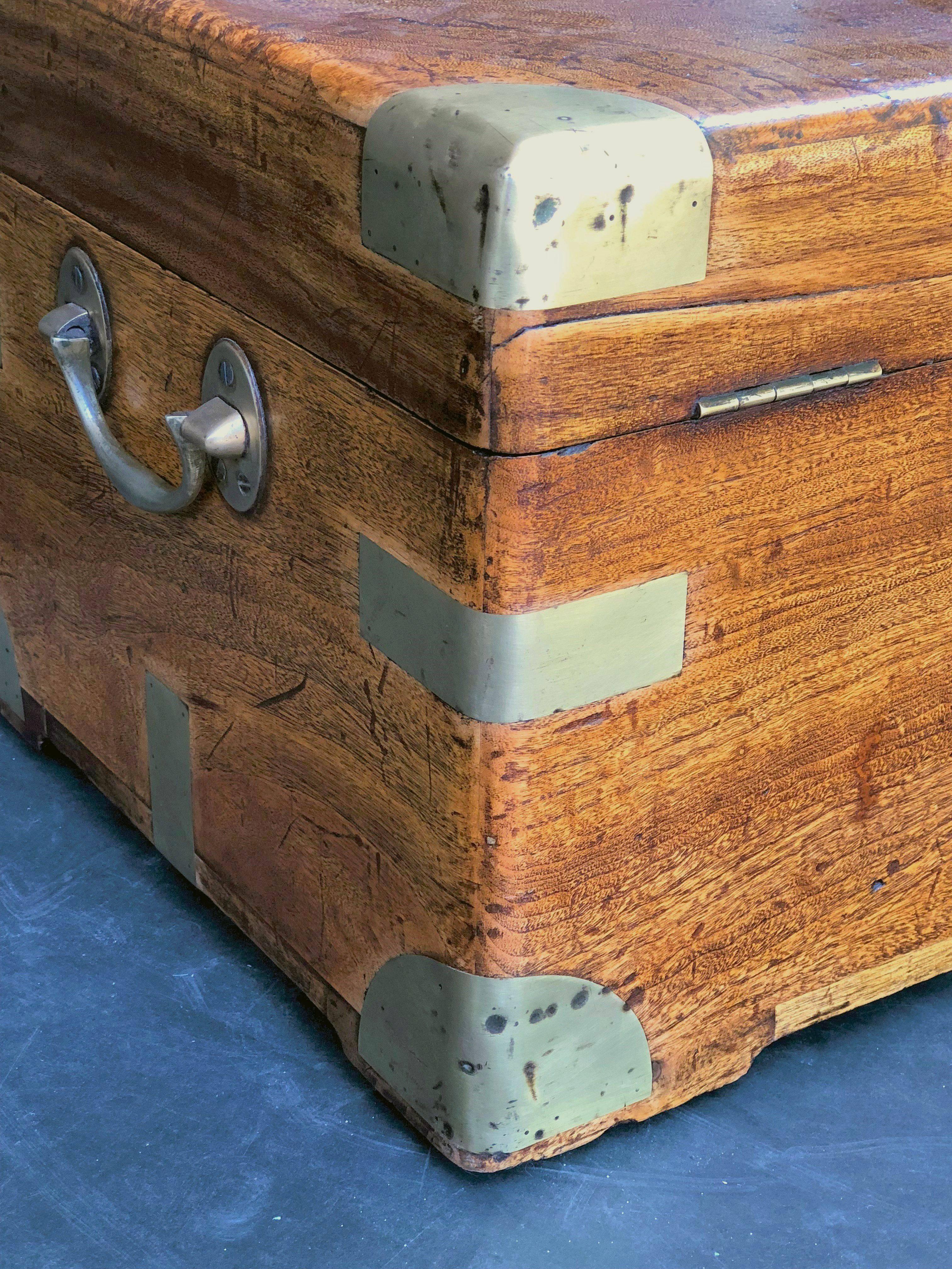 British Campaign Trunk or Chest of Camphorwood 2