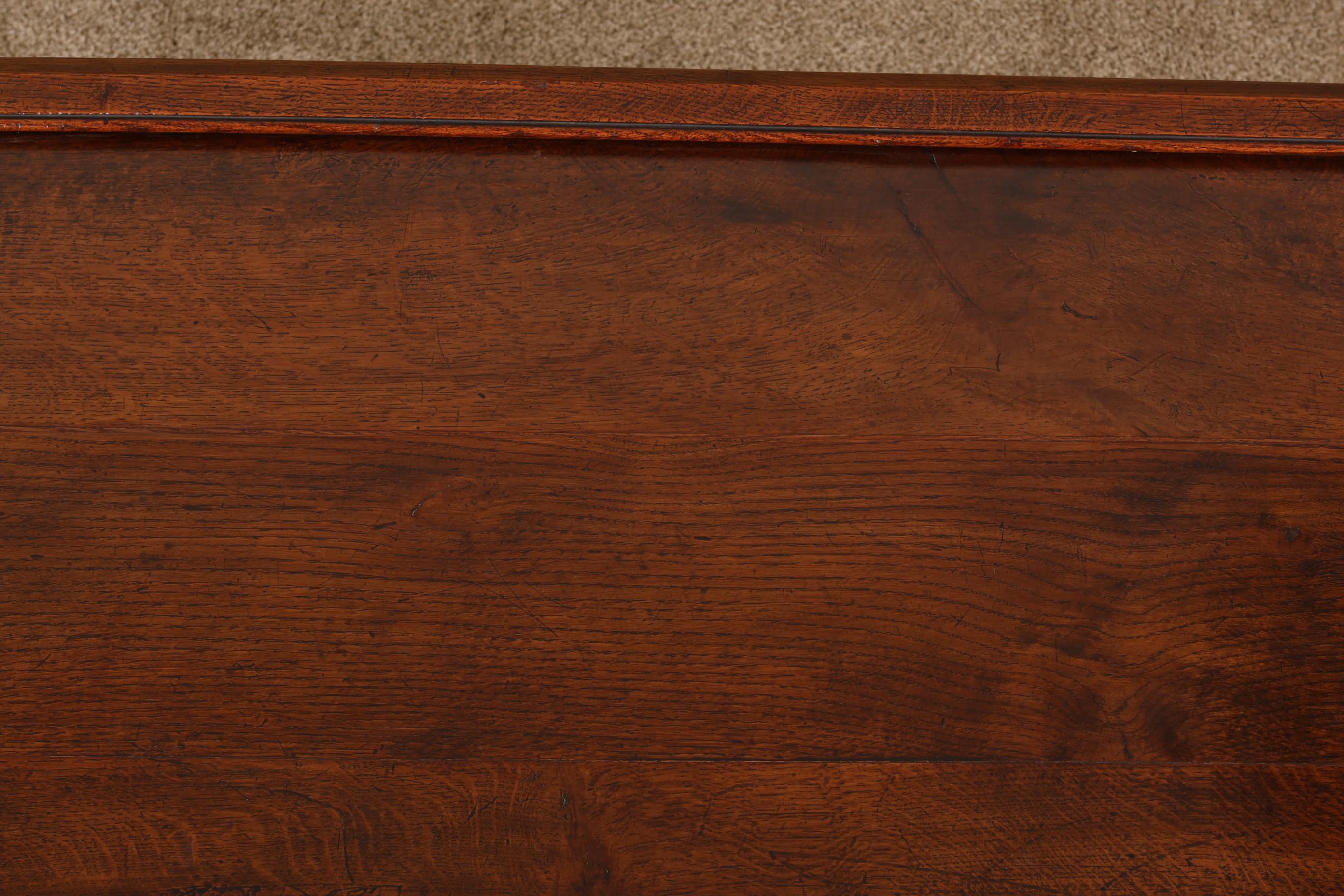 English Tudor Revival Oak Server with Exceptional Carvings, circa 1890 For Sale 2