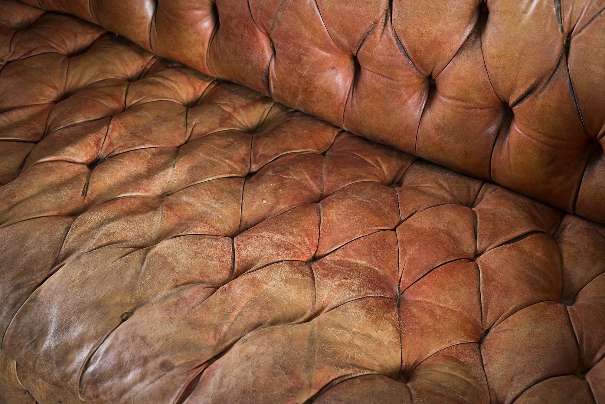 english leather sofa