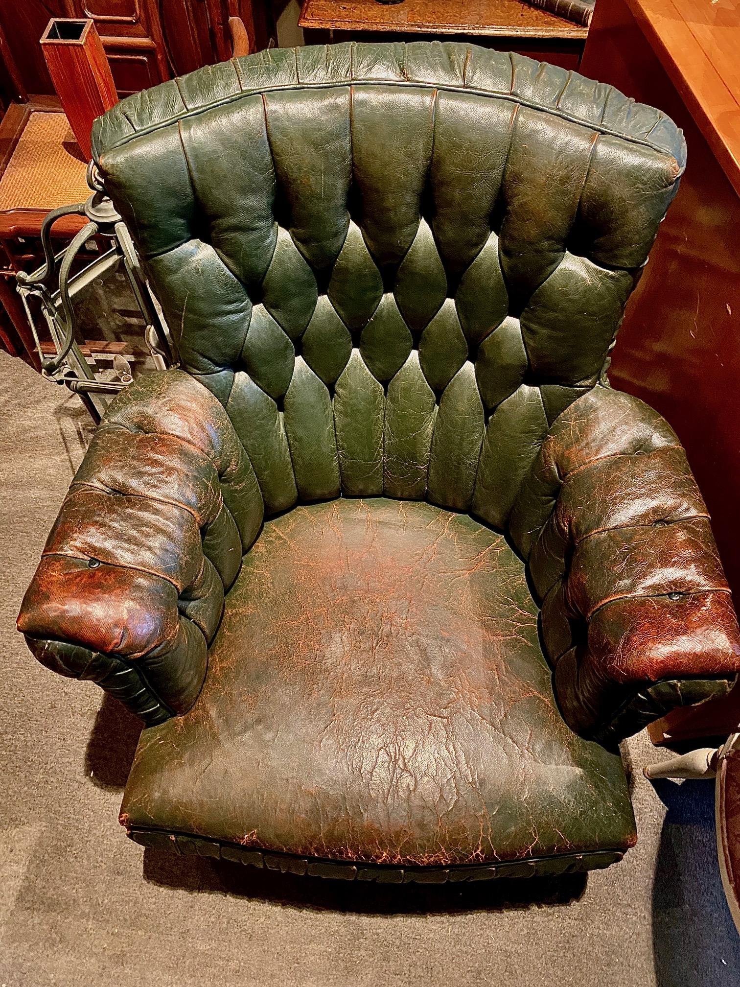 English Tufted Green Leather Library Armchair In Good Condition In Montreal, QC