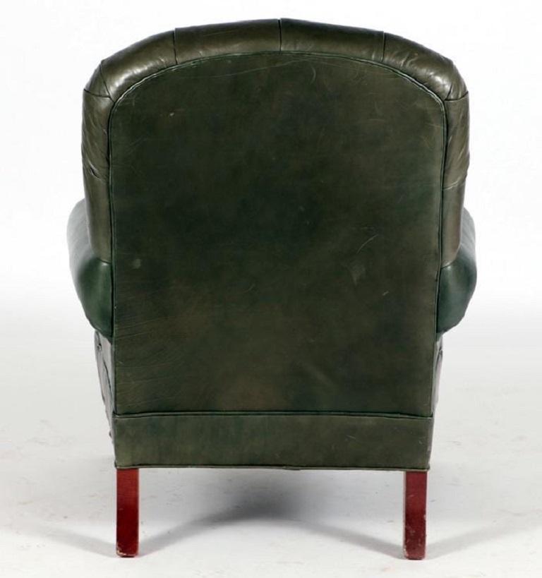 English Tufted Leather Side Chair In Good Condition For Sale In New York, NY