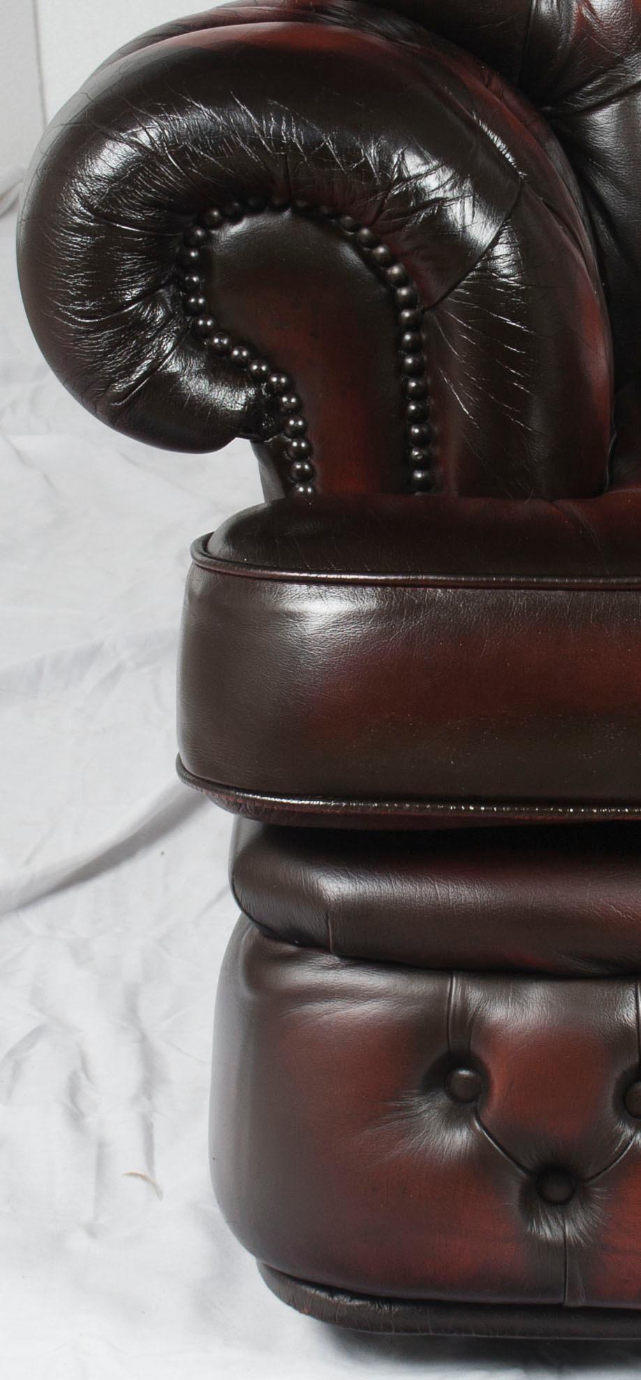 English Tufted Red Leather Tall Back Monk's Style Chesterfield Sofa Couch In Good Condition For Sale In Atlanta, GA