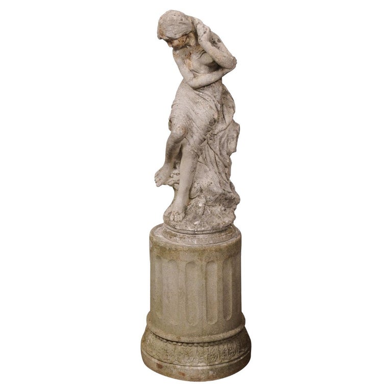 Garden Statue Depicting the Callipygian Venus For Sale at 1stDibs