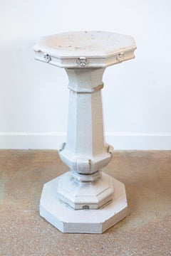 English Turn of the Century Glazed Pottery Bird Bath with Carved Flowers, 1900s