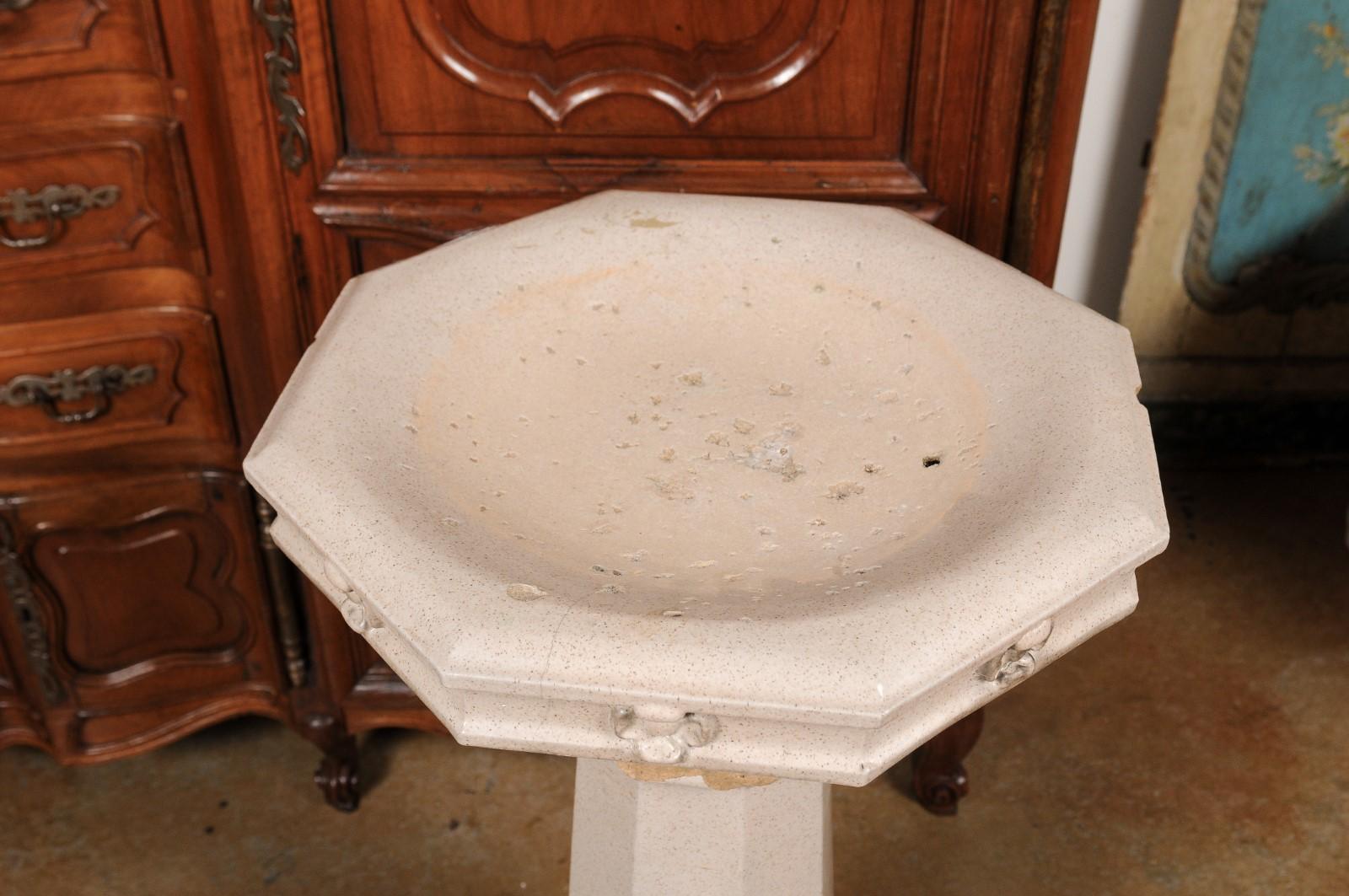 English Turn of the Century Glazed Pottery Bird Bath with Carved Flowers, 1900s For Sale 3