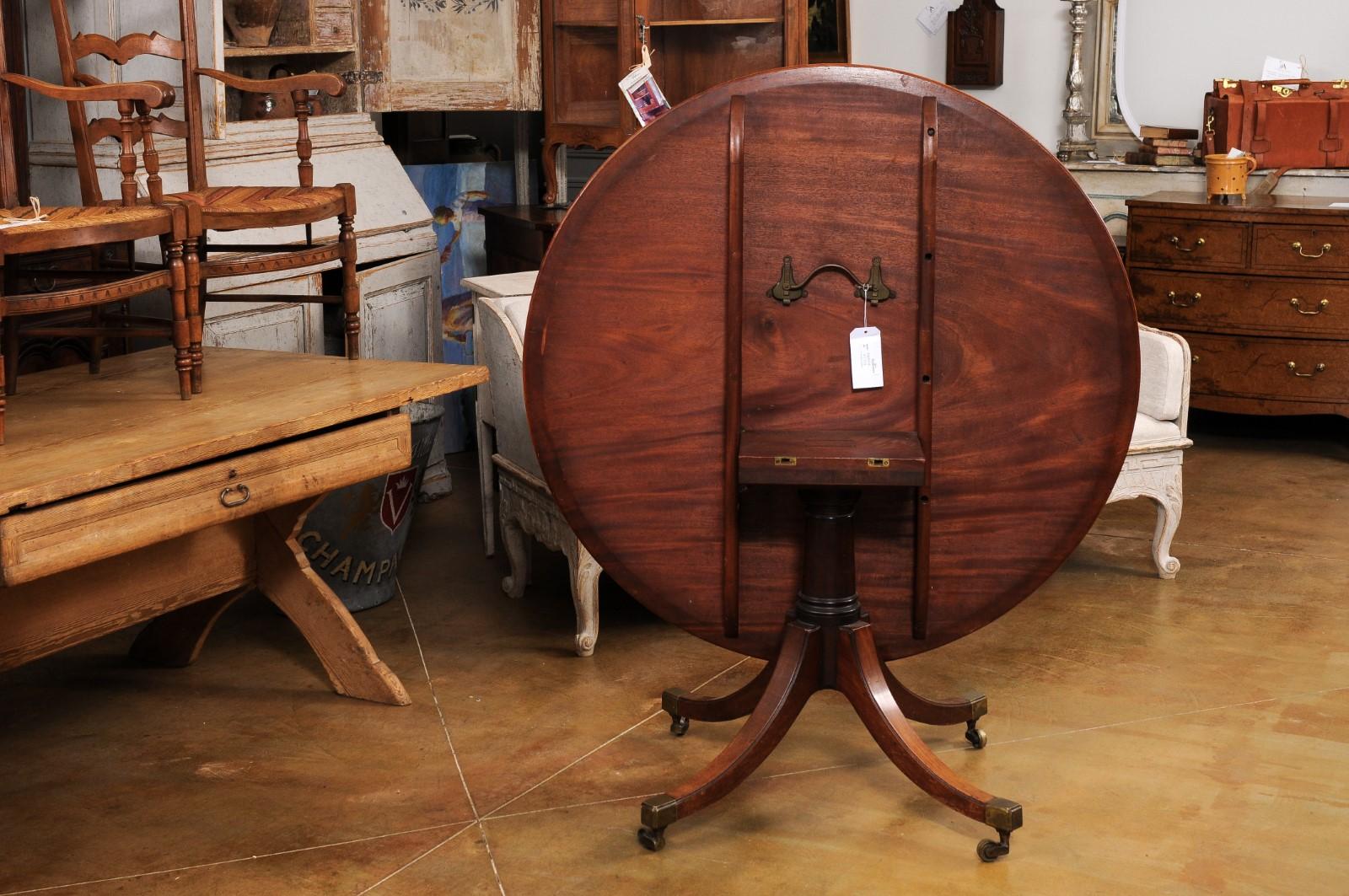 English Turn of the Century Mahogany Tilt Top Center Table with Leather Top For Sale 7