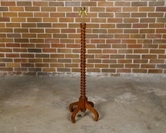English Turn of the Century Oak Barley Twist Floor Lamp with Quadripod Base