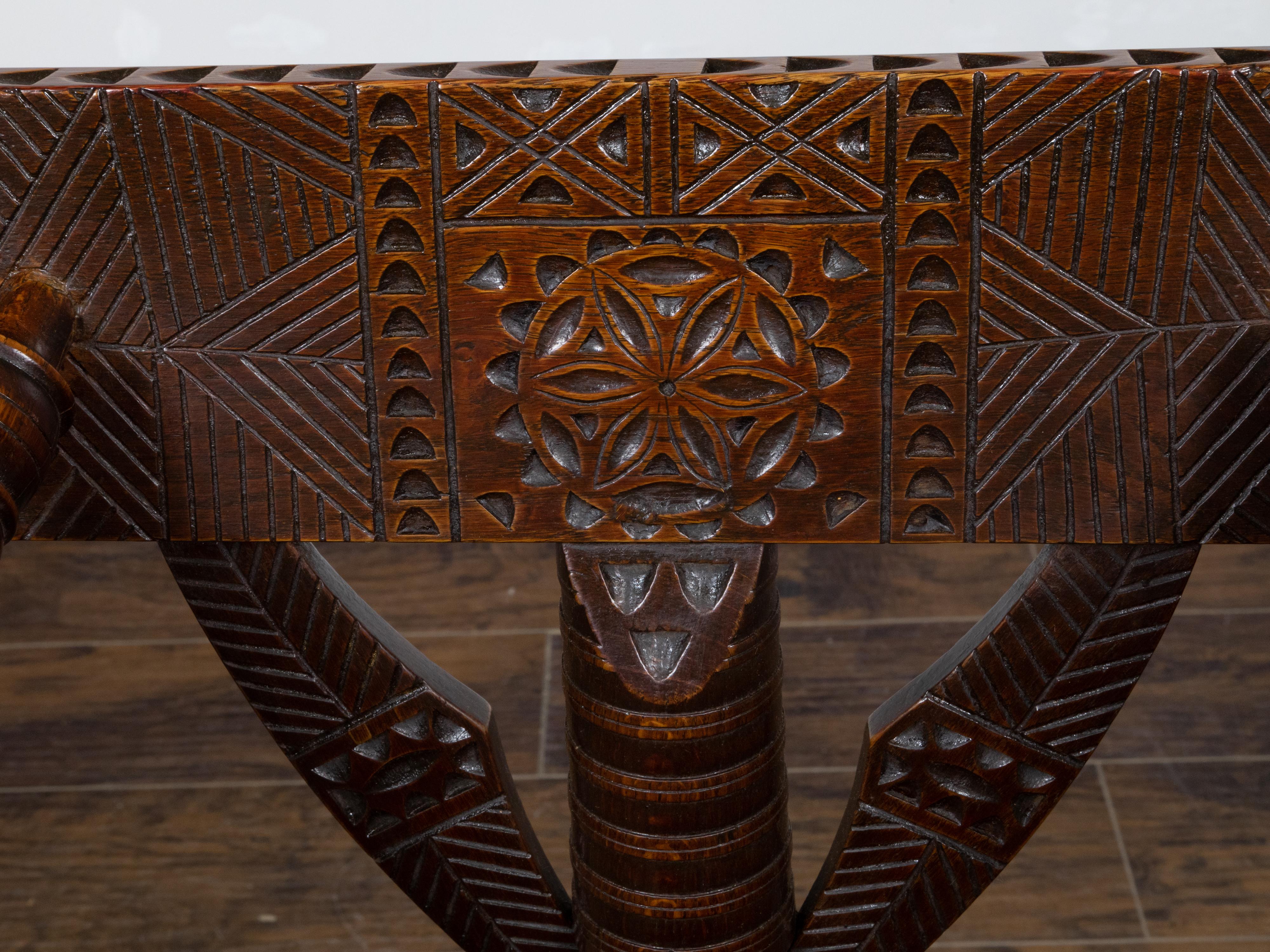 English Turn of the Century Oak Corner Chair with Carved Geometric Back Splat For Sale 9