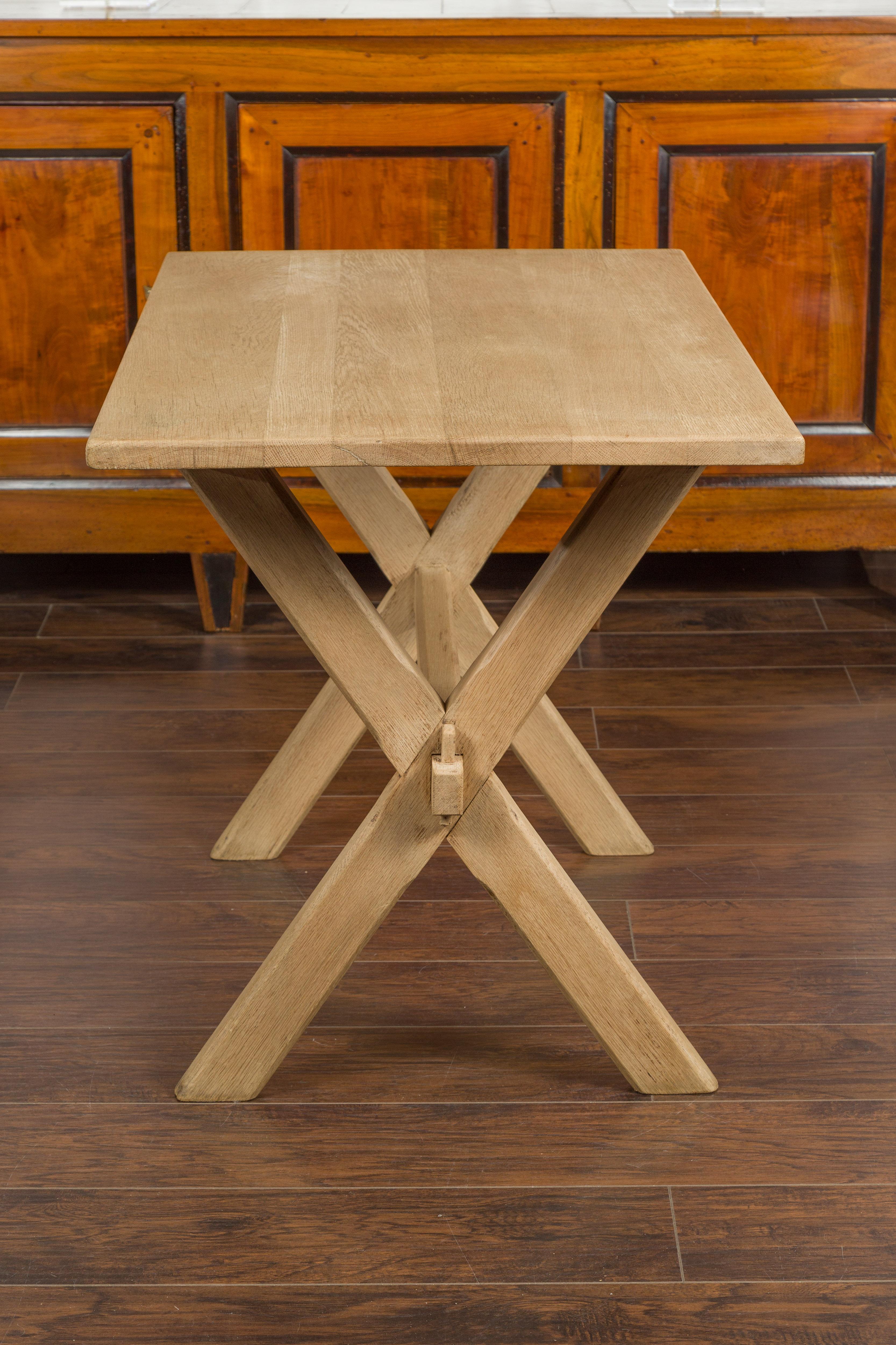 English Turn of the Century Oak Sawbuck Table with X-Form Base, circa 1900 For Sale 8