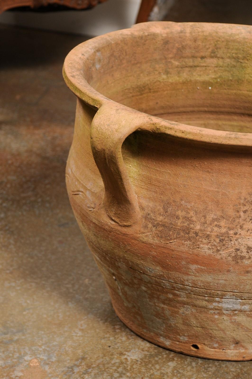 English Turn of the Century Terracotta Planter with Handles and Incised Waves In Good Condition In Atlanta, GA