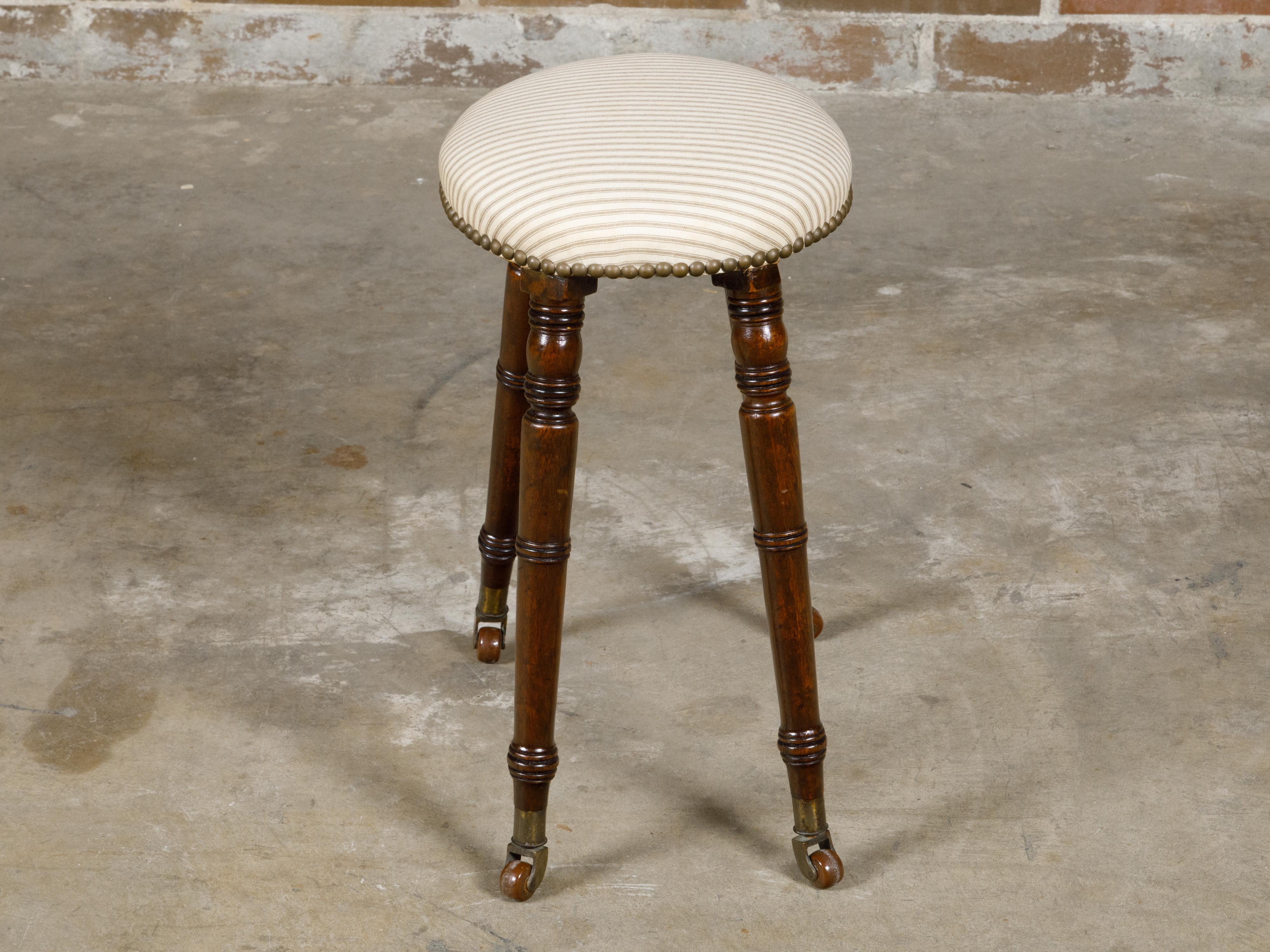 English Turned Oak 19th Century Stool on Casters with Oval Upholstered Seat For Sale 7