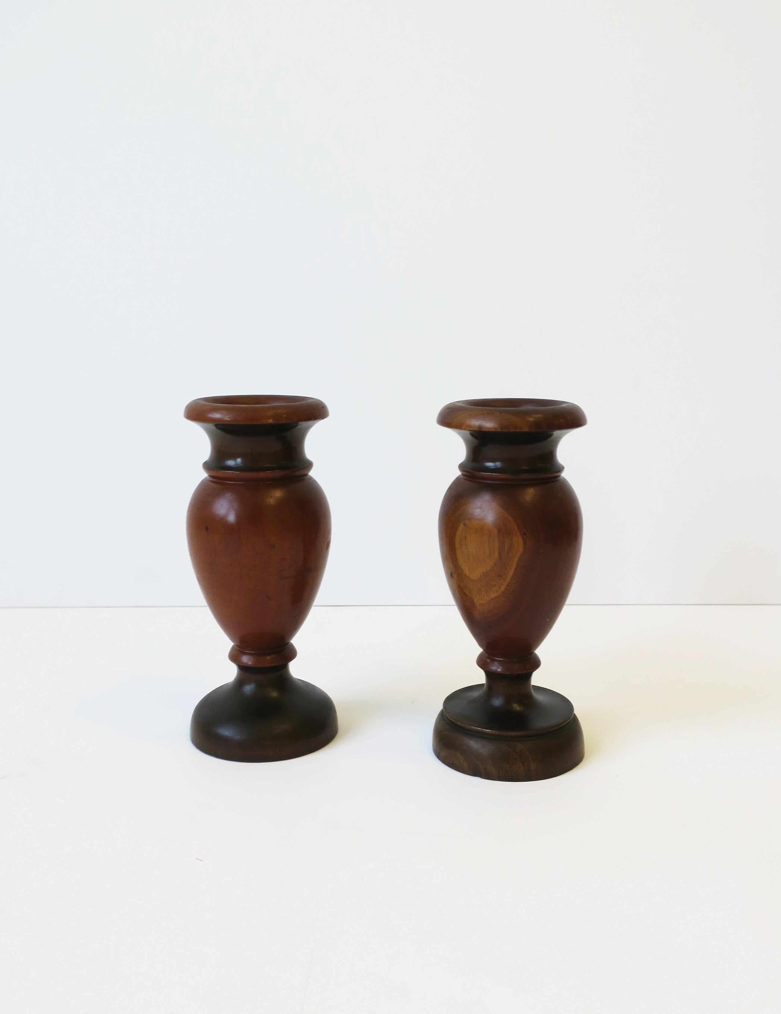 English Turned Walnut Urn Wood Spill Vases, Pair, circa 19th Century For Sale 5