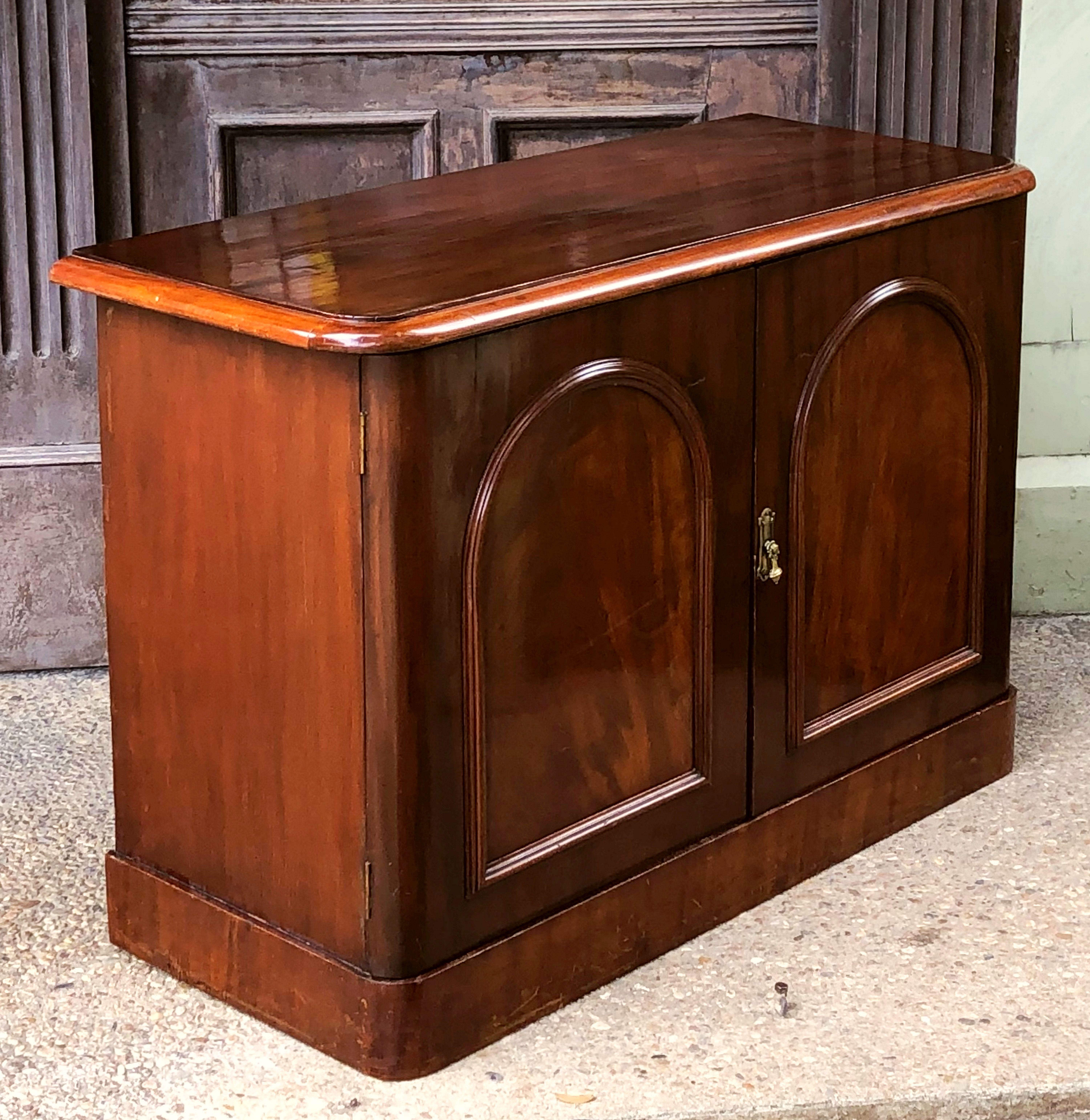 Metal English Two-Door Cabinet or Chiffonier of Mahogany from the 19th Century