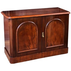English Two-Door Cabinet or Chiffonier of Mahogany from the 19th Century