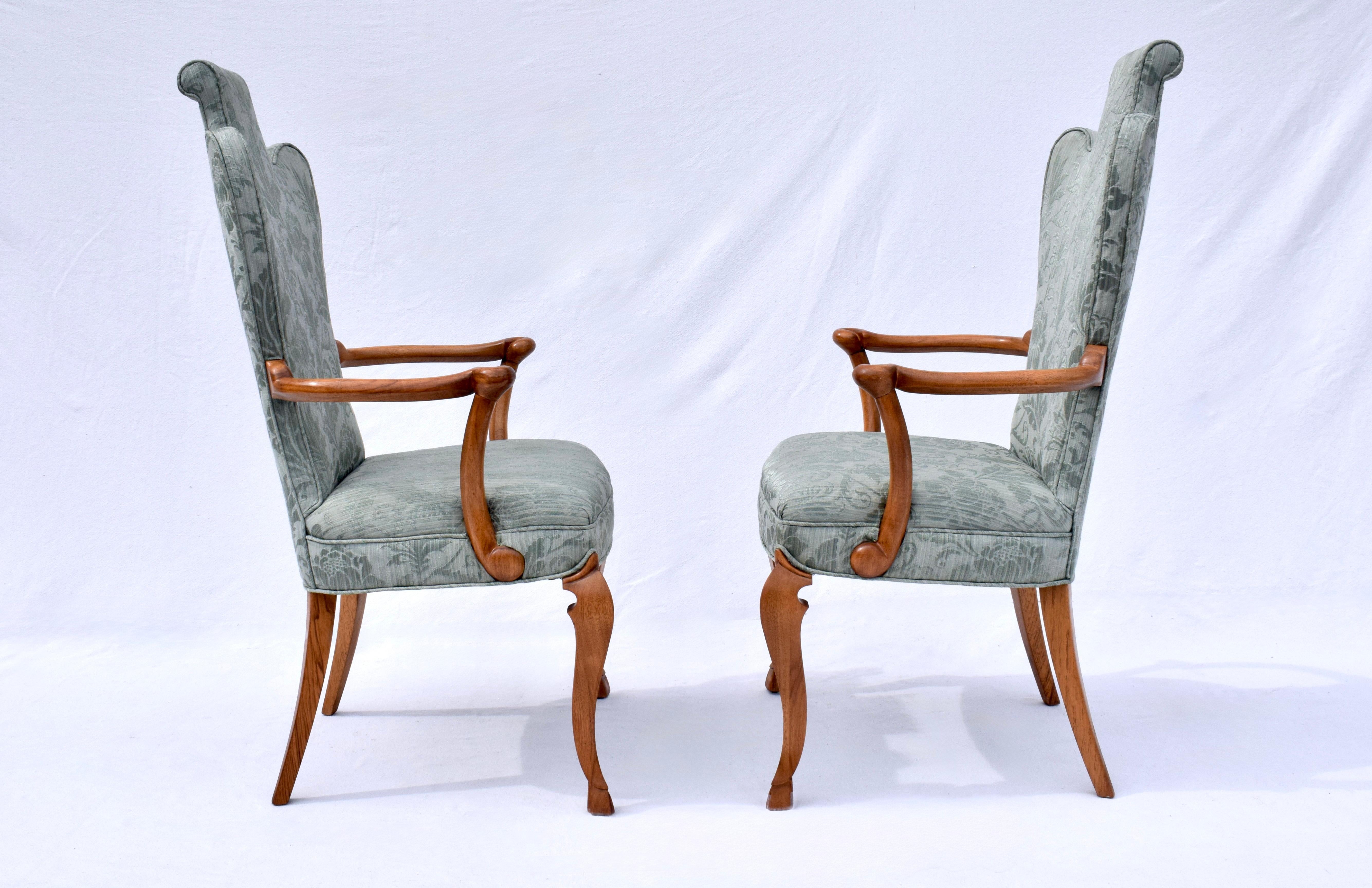 Fine XX secolo Sedie da pranzo inglesi imbottite Pied-De-Biche Styling in vendita
