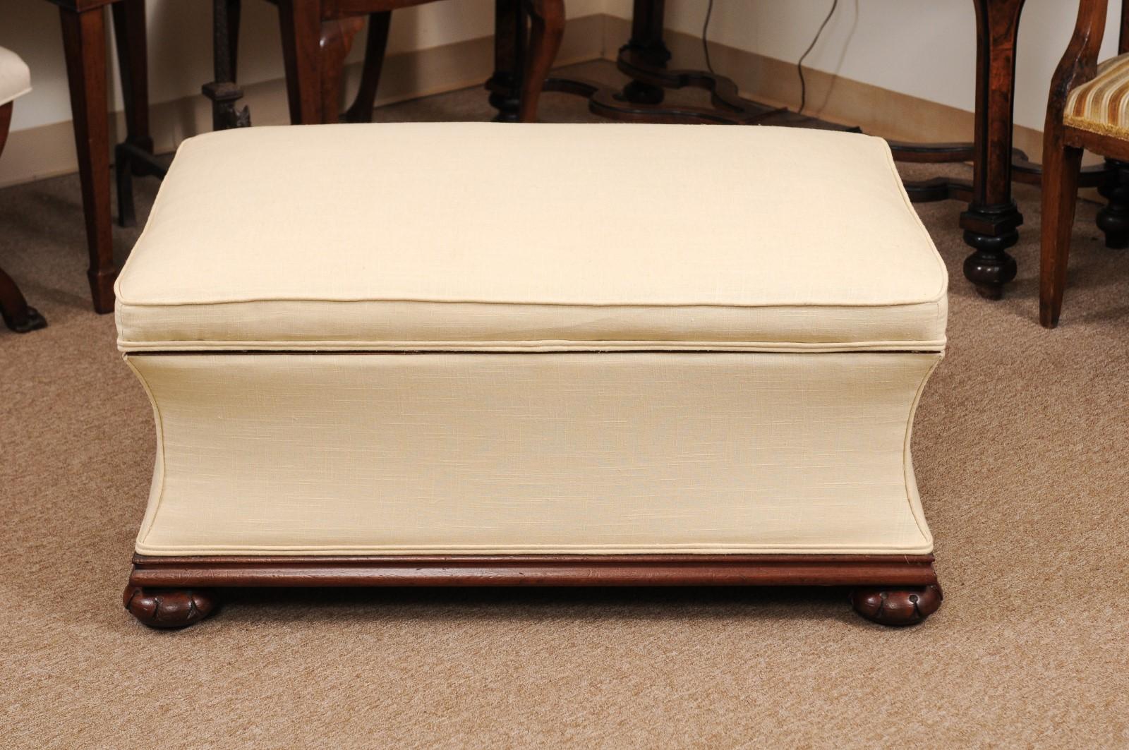  English Upholstered Linen and Mahogany Lift Top Ottoman, Late 19th Century 5