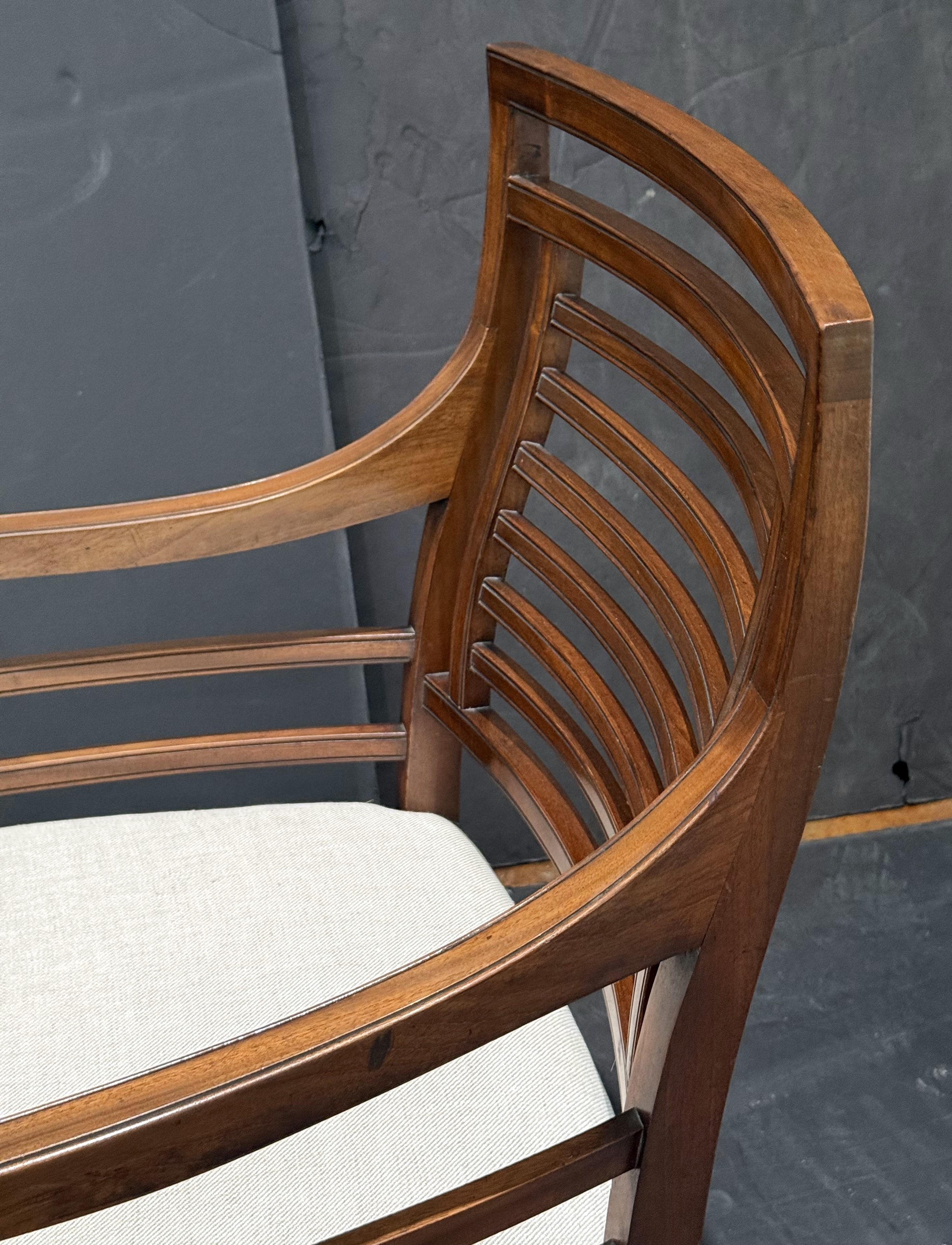 English Vernacular Reading Chair or Armchair of Mahogany from the Georgian Era For Sale 5