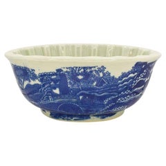 Moulure de poisson Blancmange en pierre de fer anglaise Victoria Ware en bleu et blanc