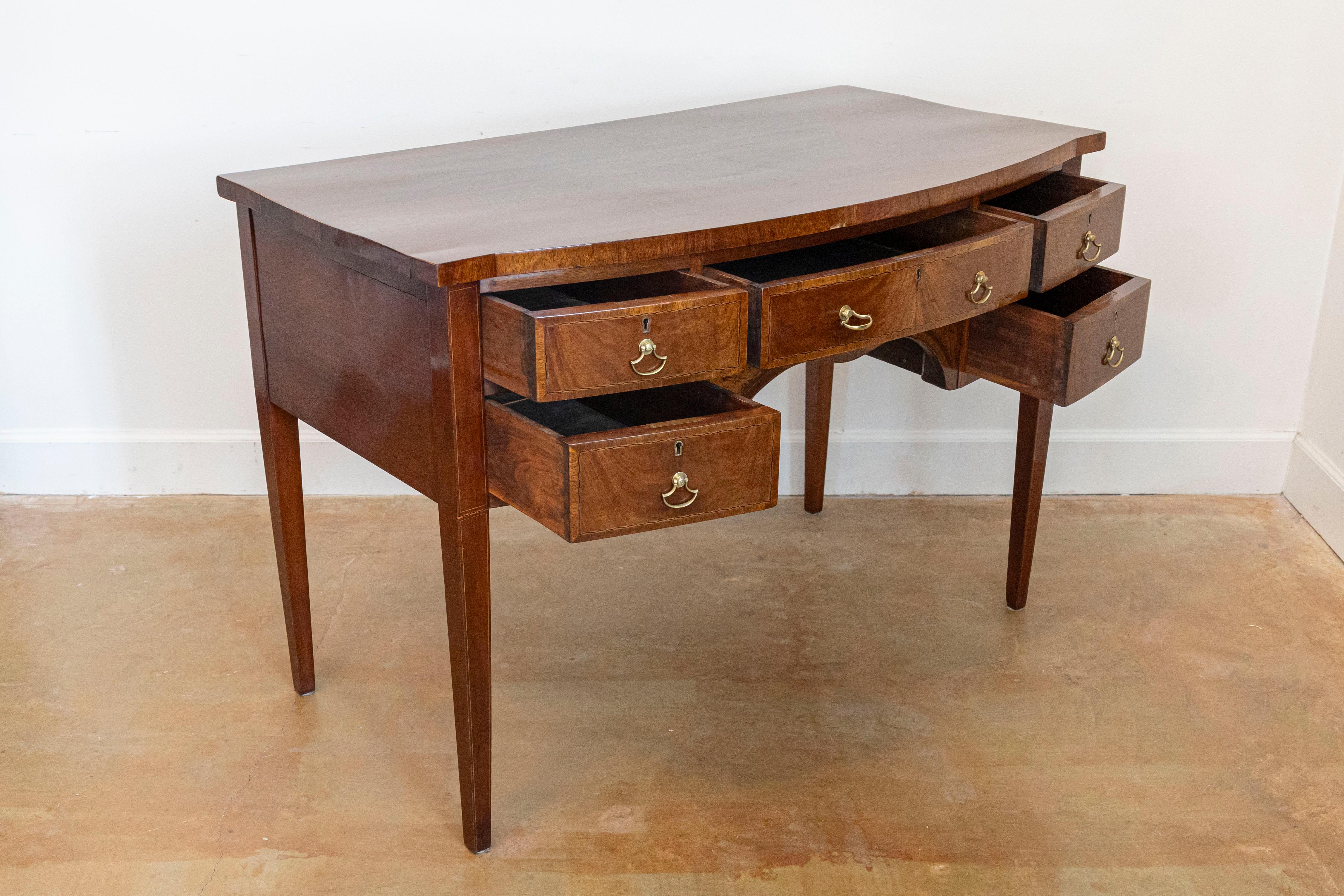 19th Century English Victorian 1860s Walnut and Mahogany Bowfront Sideboard with Five Drawers For Sale
