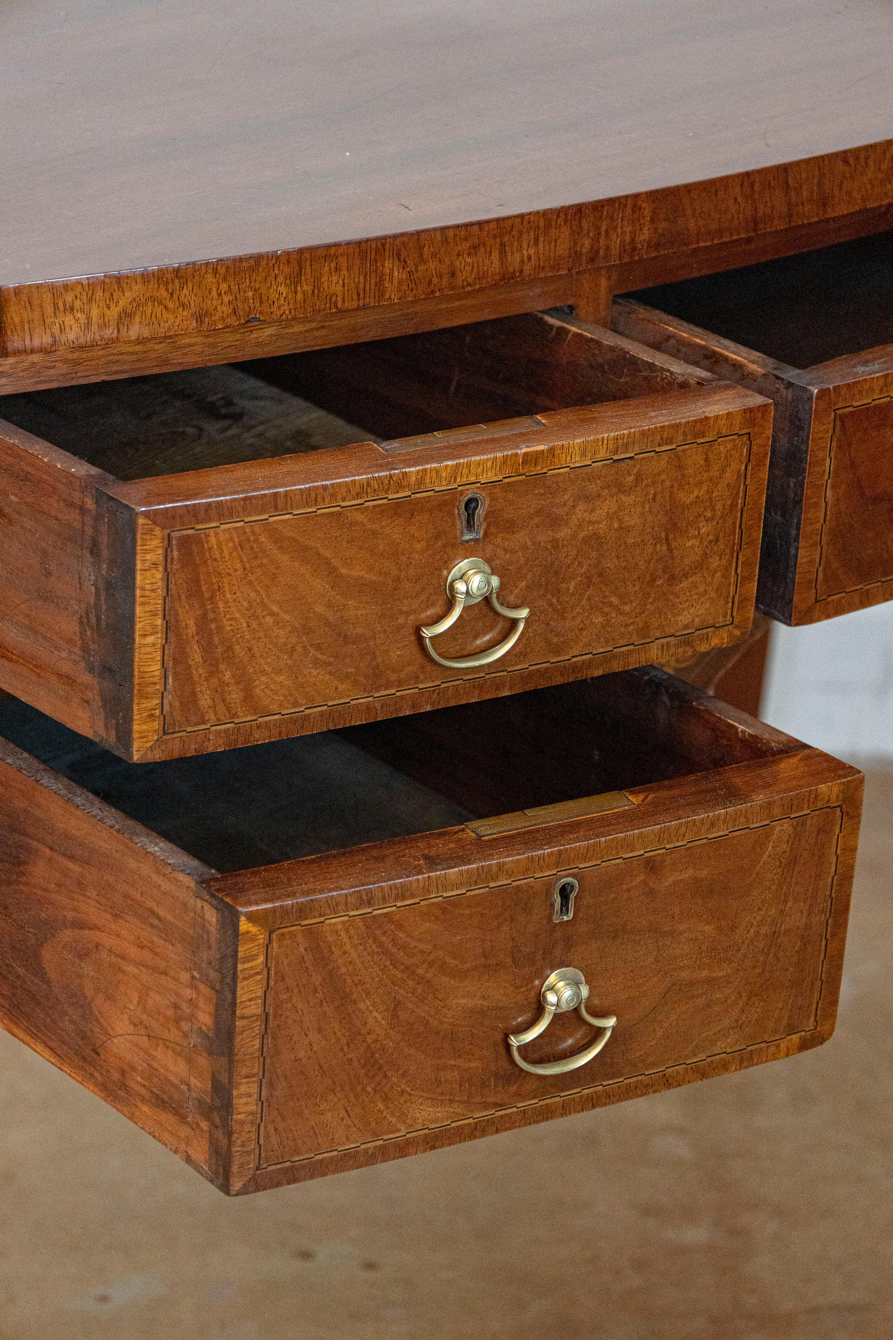 Brass English Victorian 1860s Walnut and Mahogany Bowfront Sideboard with Five Drawers For Sale