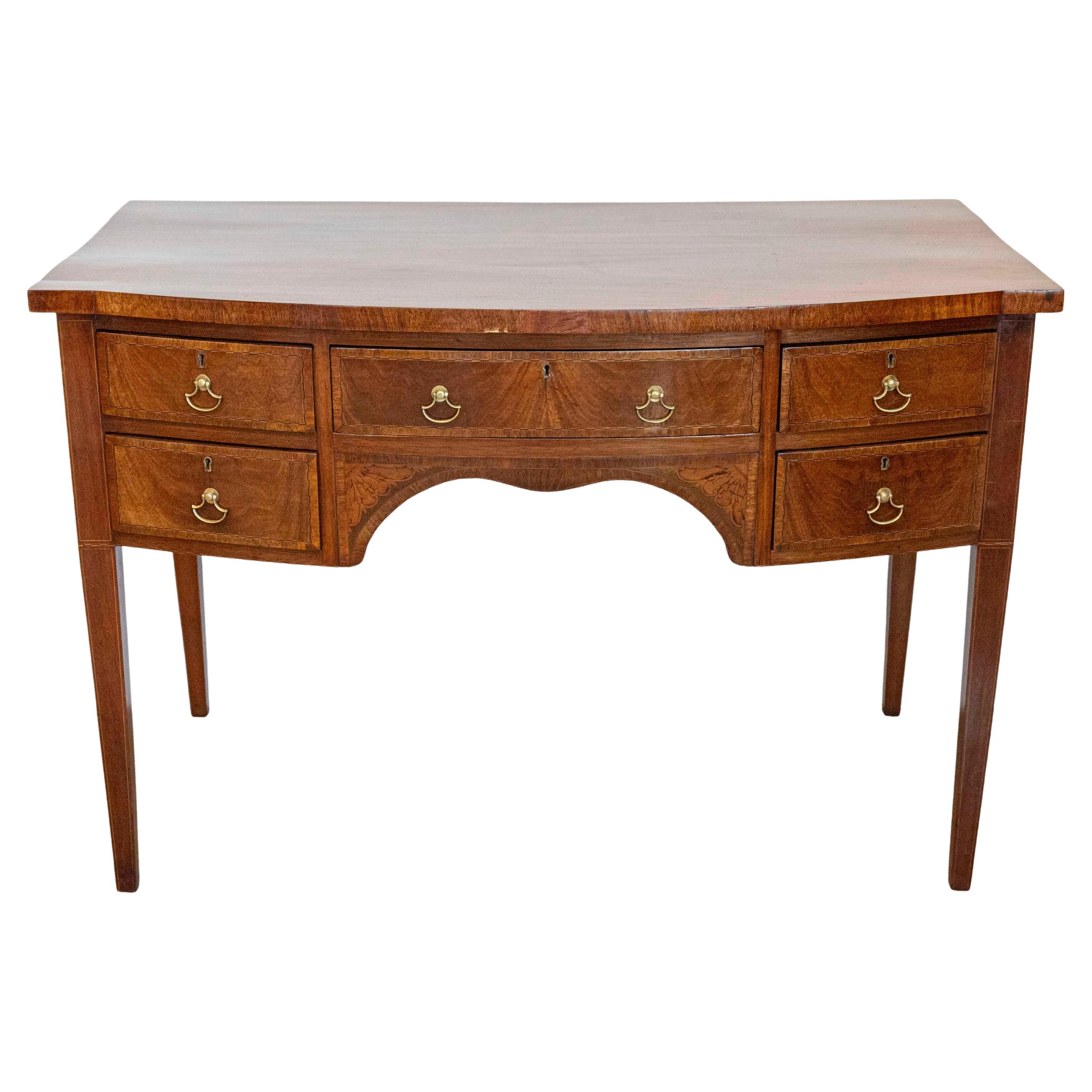 Credenza vittoriana inglese del 1860 in legno di noce e mogano con cinque cassetti