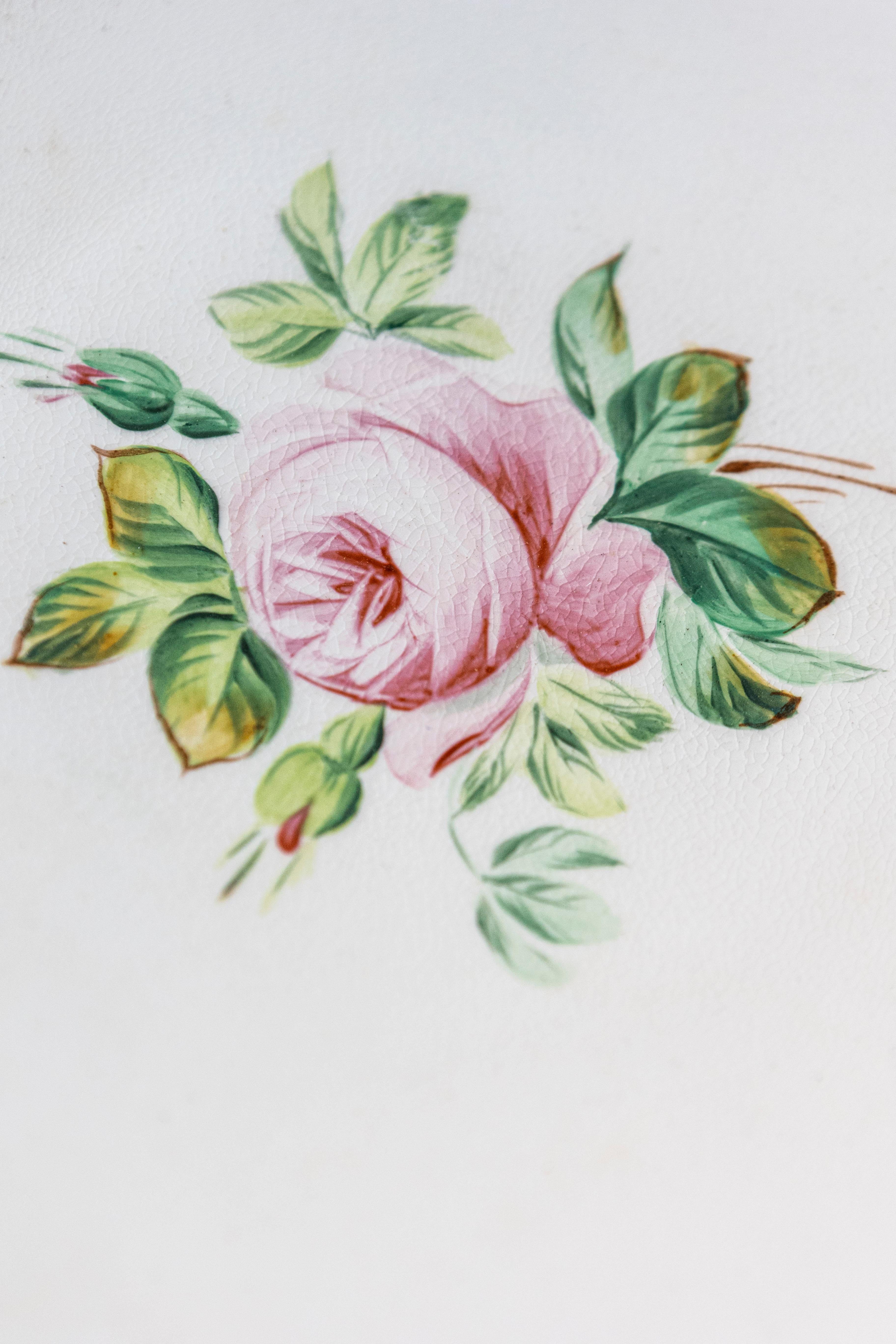 English Victorian 1880s Botanical Compote with Roses, Green and Gold Accents For Sale 1