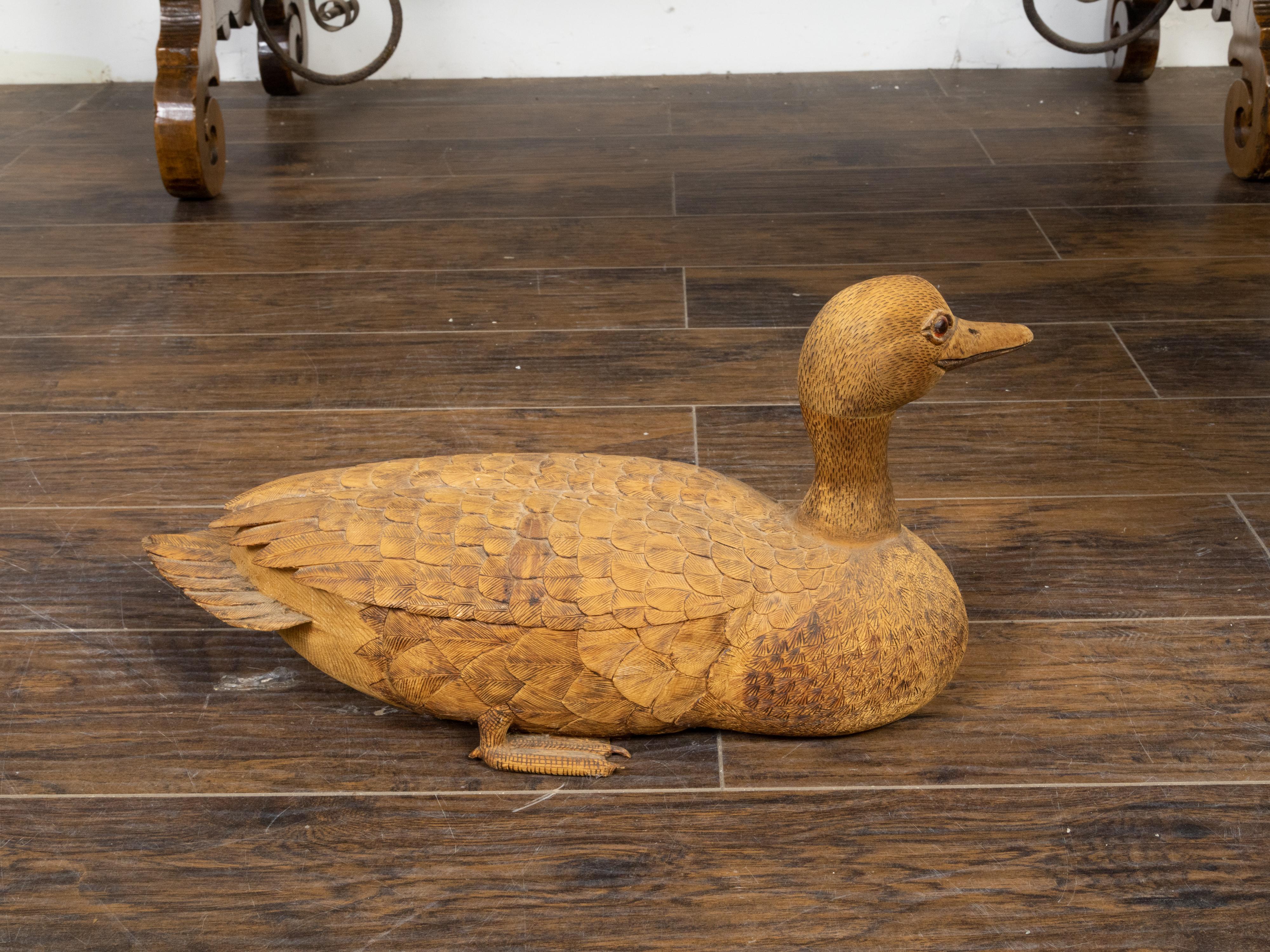 English Victorian 19th Century Carved Wooden Duck with Detailed Plumage For Sale 7