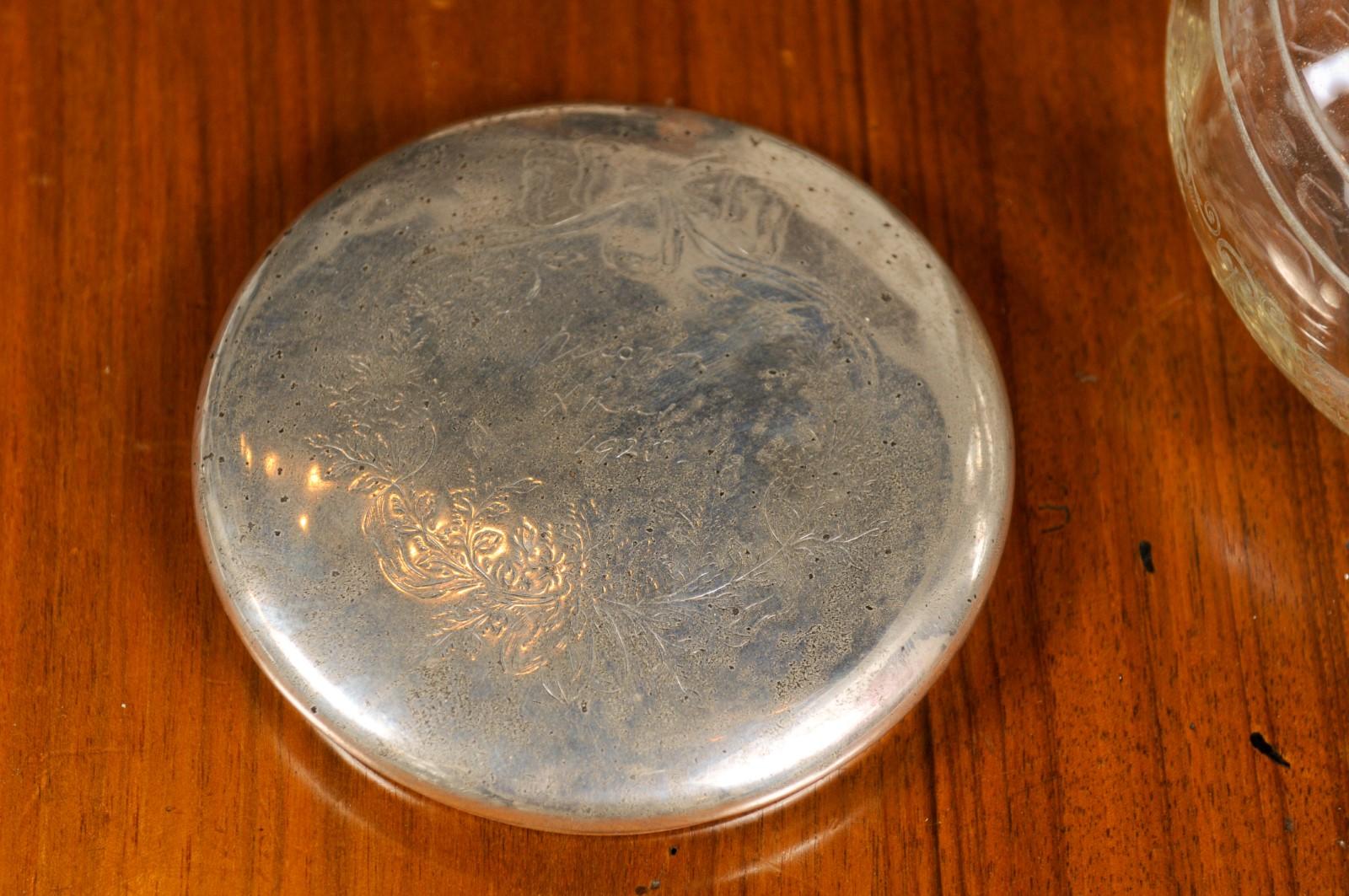 English Victorian 19th Century Glass and Silver Vanity Jar with Etched Design For Sale 9