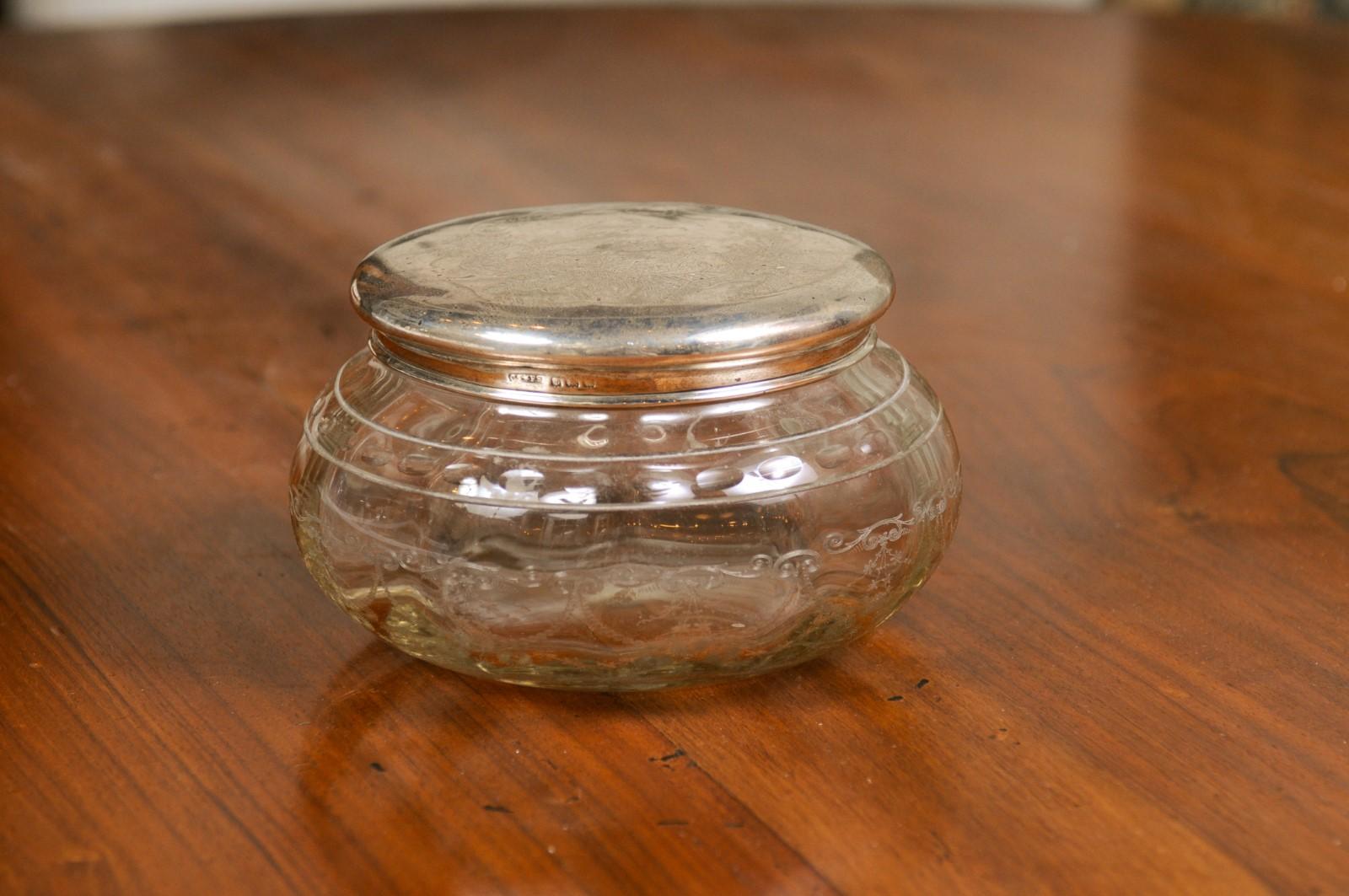 English Victorian 19th Century Glass and Silver Vanity Jar with Etched Design For Sale 6