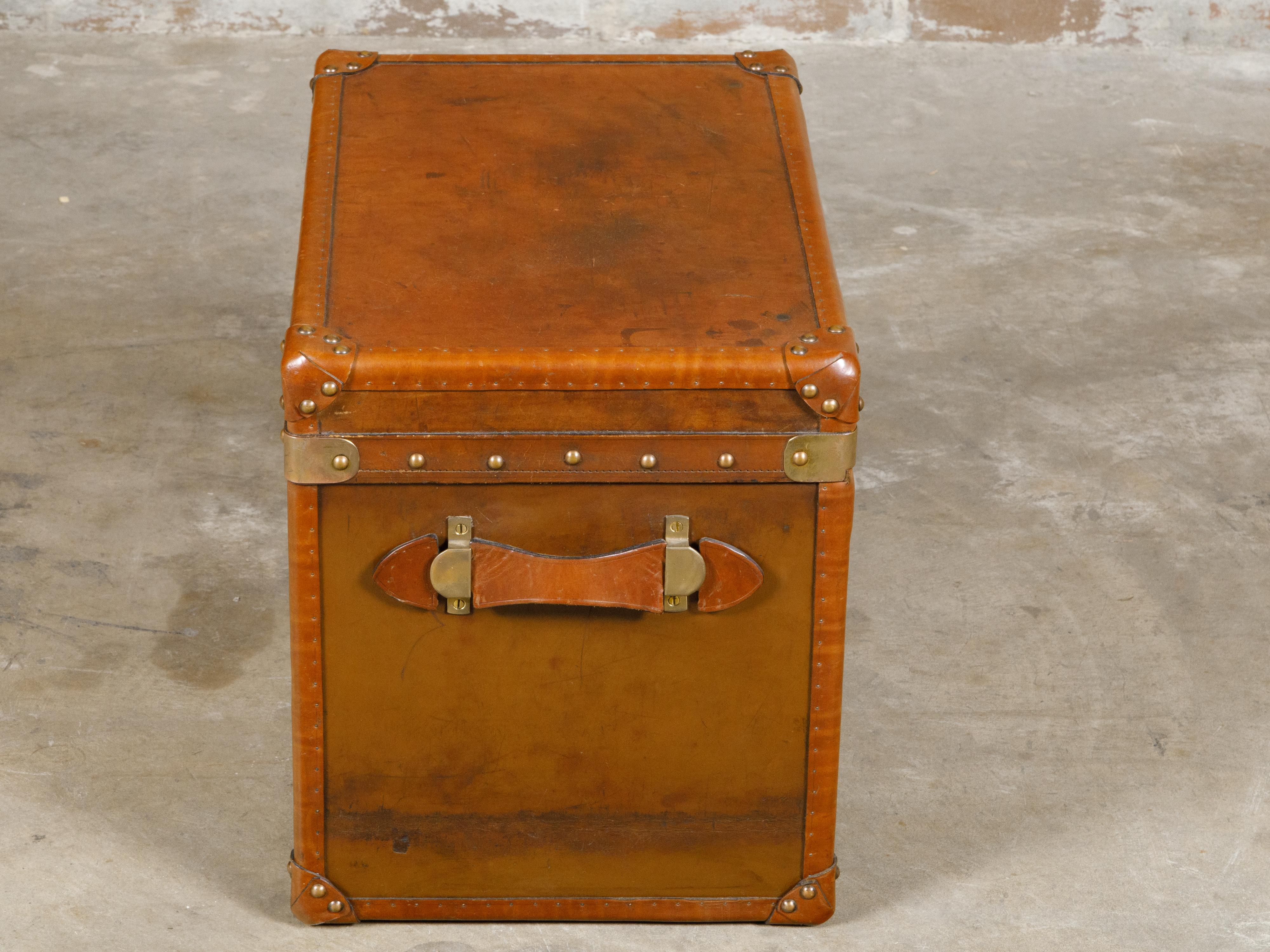 English Victorian 19th Century Leather Travel Trunk with Brass Hardware For Sale 13