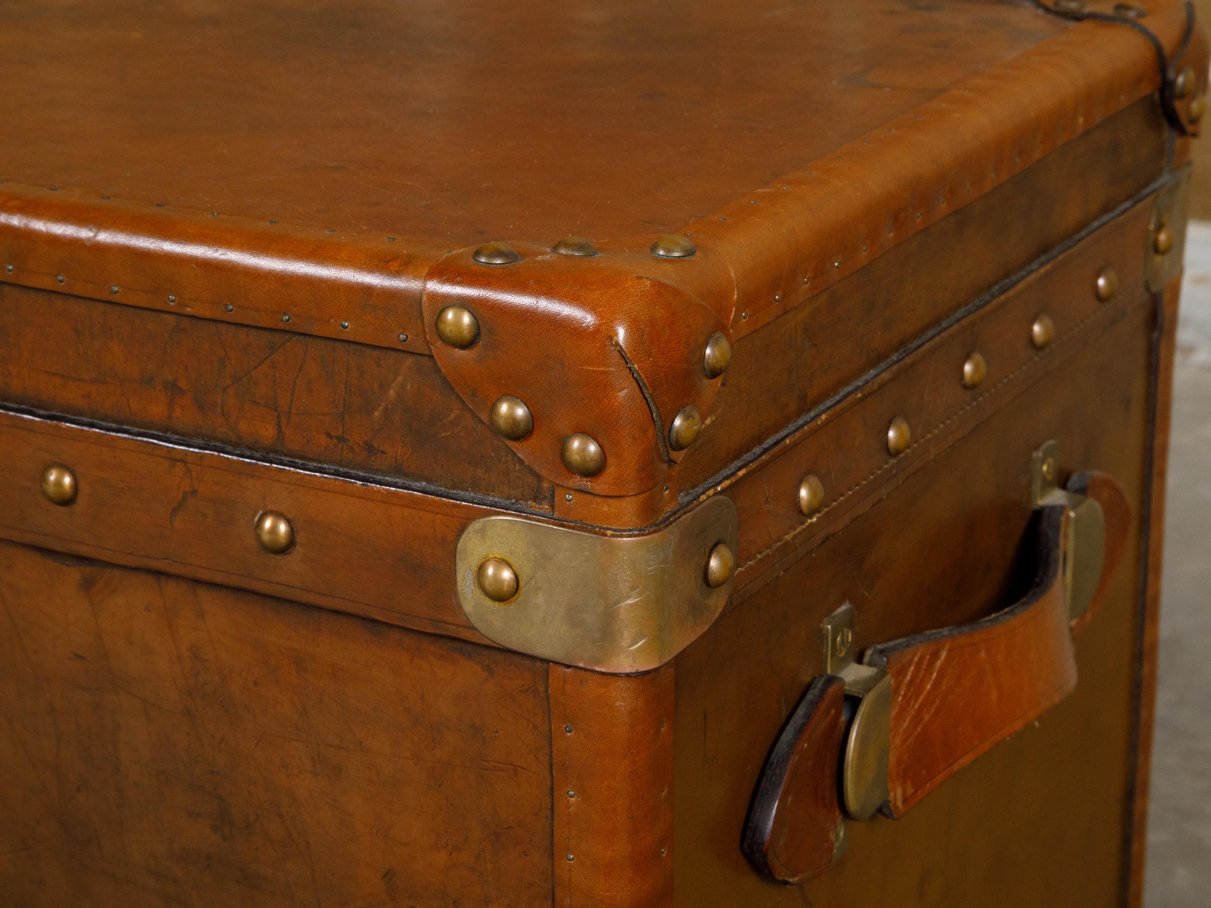 English Victorian 19th Century Leather Travel Trunk with Brass Hardware For Sale 2