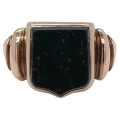 English Victorian 9ct Gold & Bloodstone Shield Cabochon Signet Ring