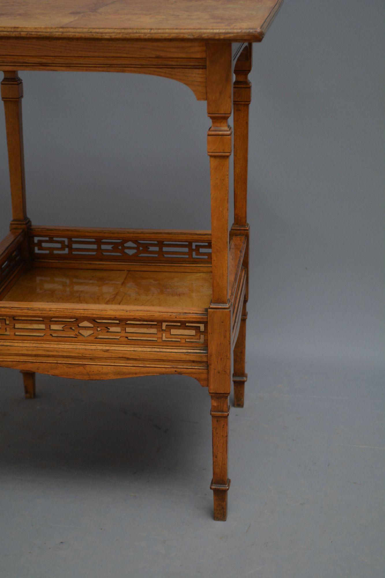 Mesa auxiliar de fresno inglesa Victorian Aesthetic Movement en venta 7