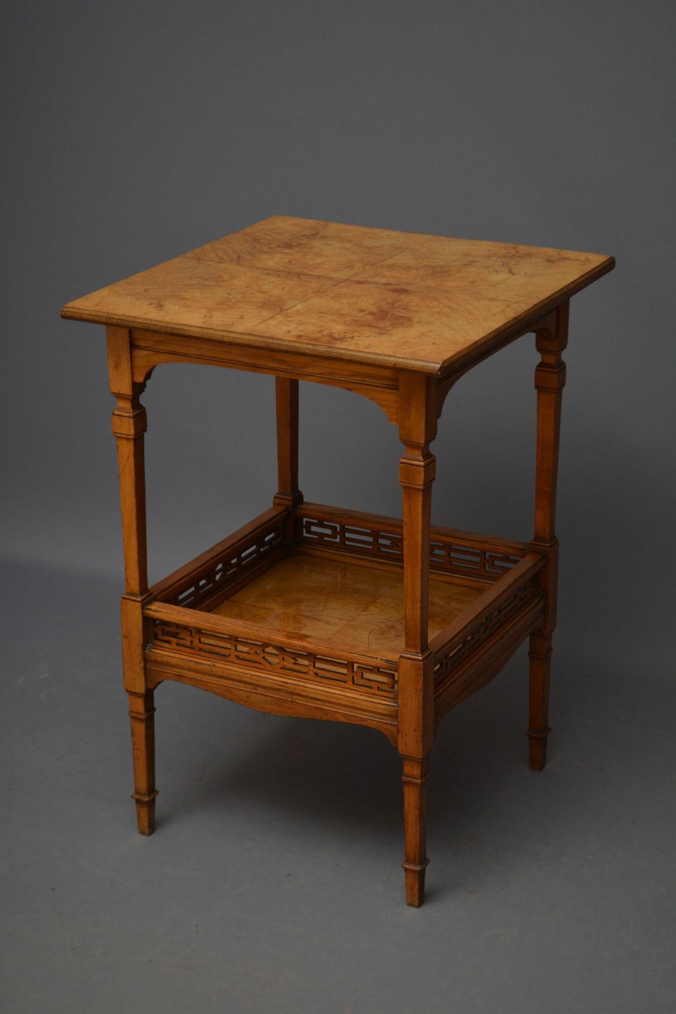 Mesa auxiliar de fresno inglesa Victorian Aesthetic Movement en Bueno estado para la venta en Whaley Bridge, GB